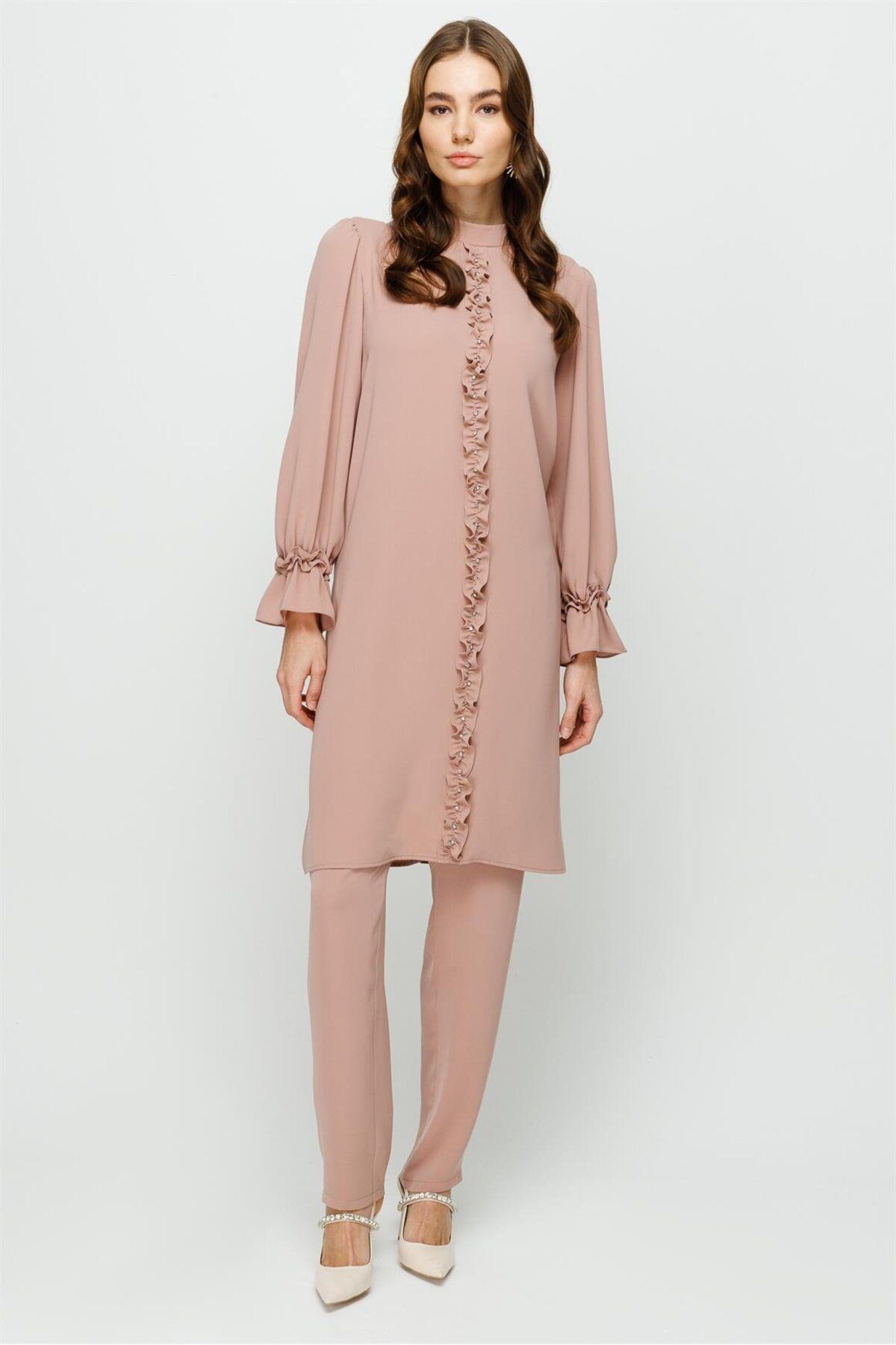 Esswaap-Pants Tunic Set with Frosting Detail on the Front and Cuffs Powder 1