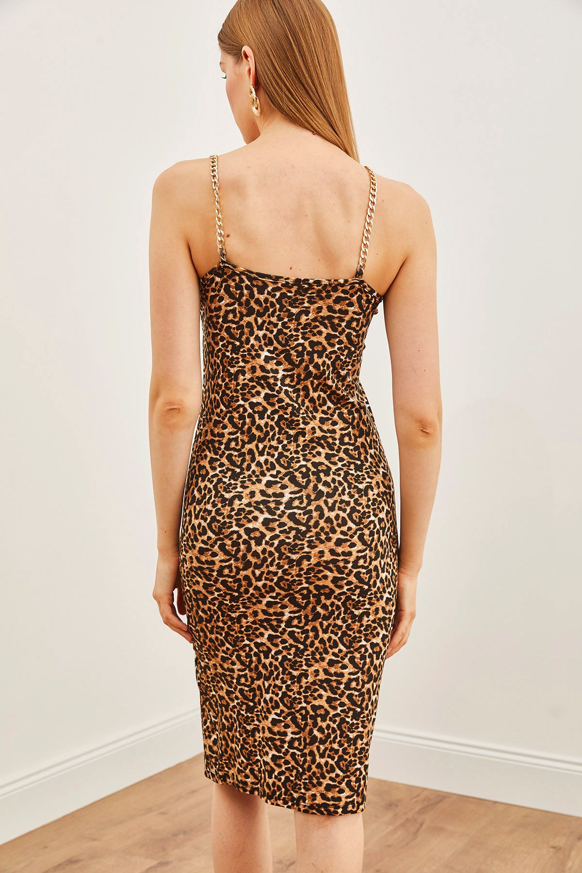 Kadın Leopar Bej Zincir Detaylı Yırtmaçlı Örme Elbise ELB-19001747