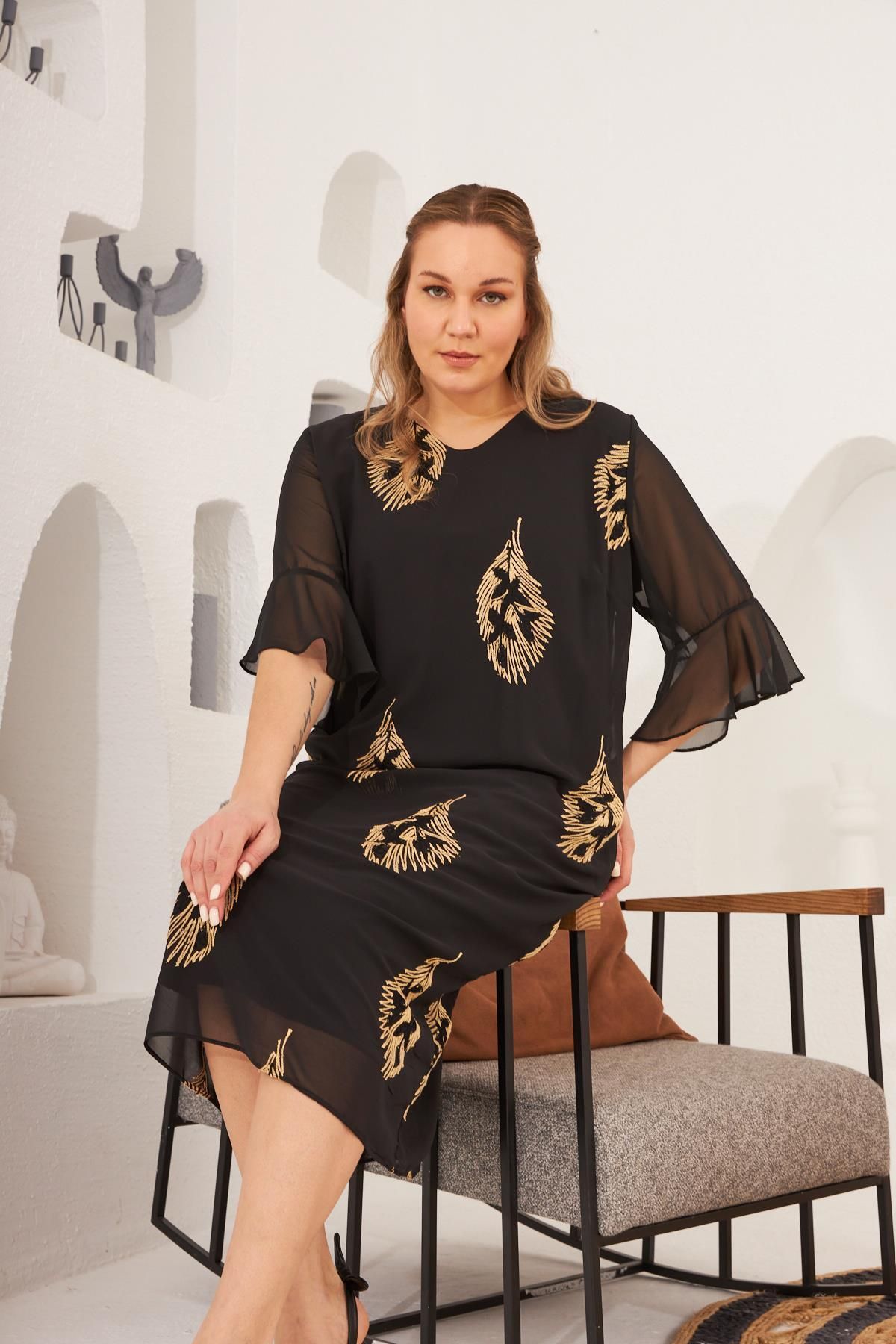 RMG-Plus Size Black Evening Dress with Embroidery Detail and Lingerie 5