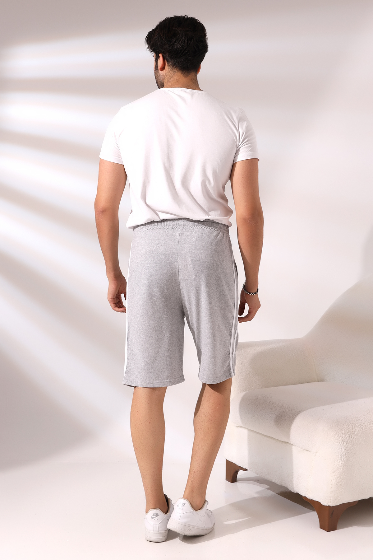 شلوارک برمودا  مردانه پنبه-پلی استر خاکستری بیسیک راسته Regular/رگولار فاق نرمال   Regular/رگولار Daily/روزانه | Endies 132EY470004 TR - تصویر 4