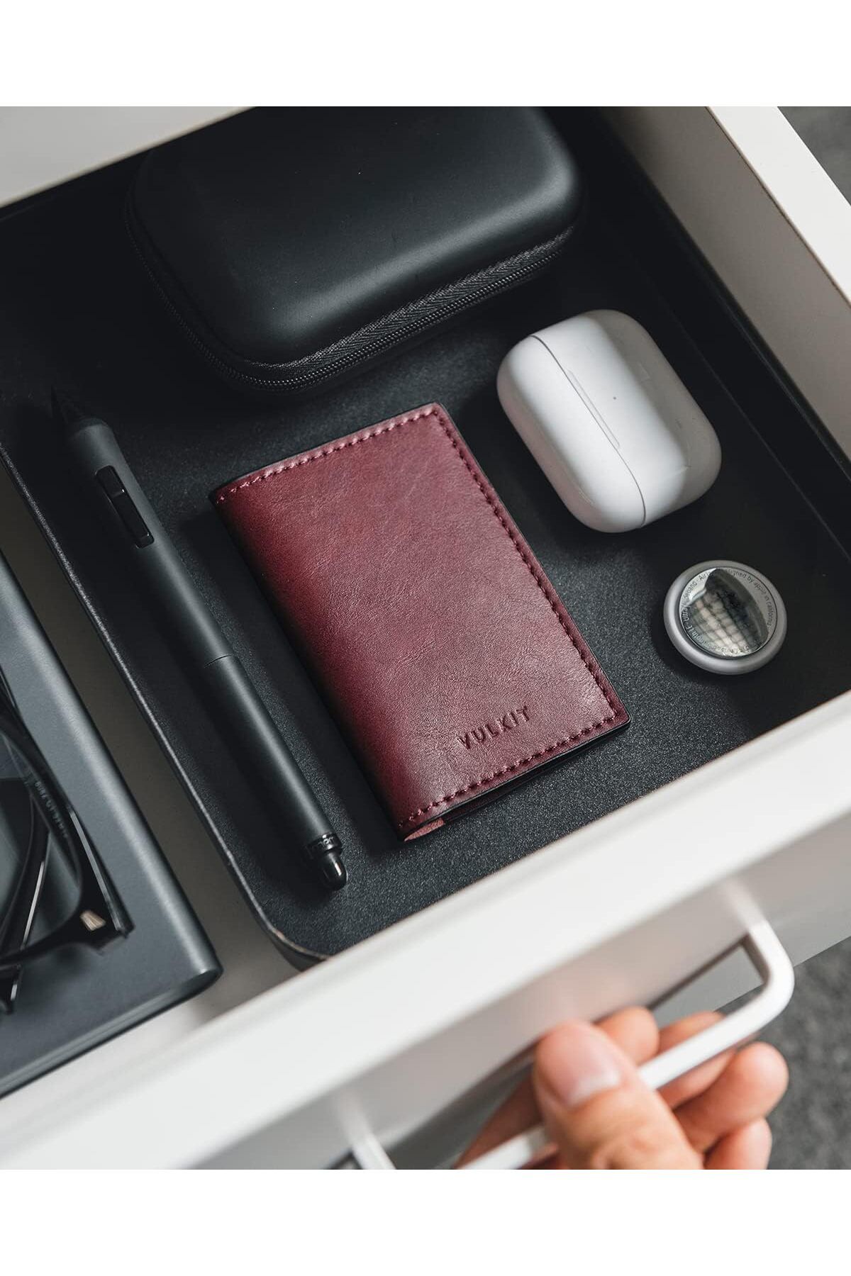 کیف پول مردانه و زنانه کارت ویزیت چرمی ULTRA SLIM CARD راه حل شیک کاربردی VULKIT