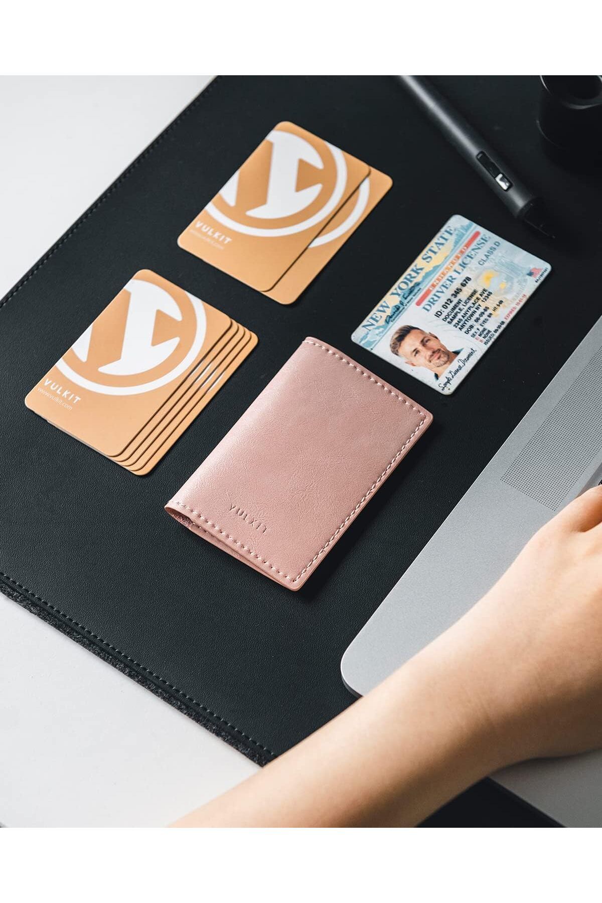 کیف پول مردانه و زنانه کارت ویزیت چرمی ULTRA SLIM CARD راه حل شیک کاربردی VULKIT