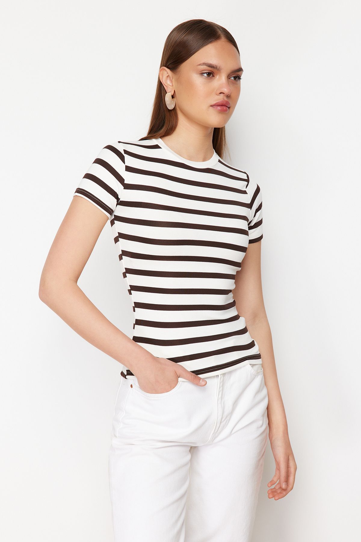 Trendyol Collection-Καφέ ριγέ παχύρρευστη/μαλακό ύφασμα πλεκτή μπλούζα με εφαρμογή στο σώμα TWOSS24BZ00296 2