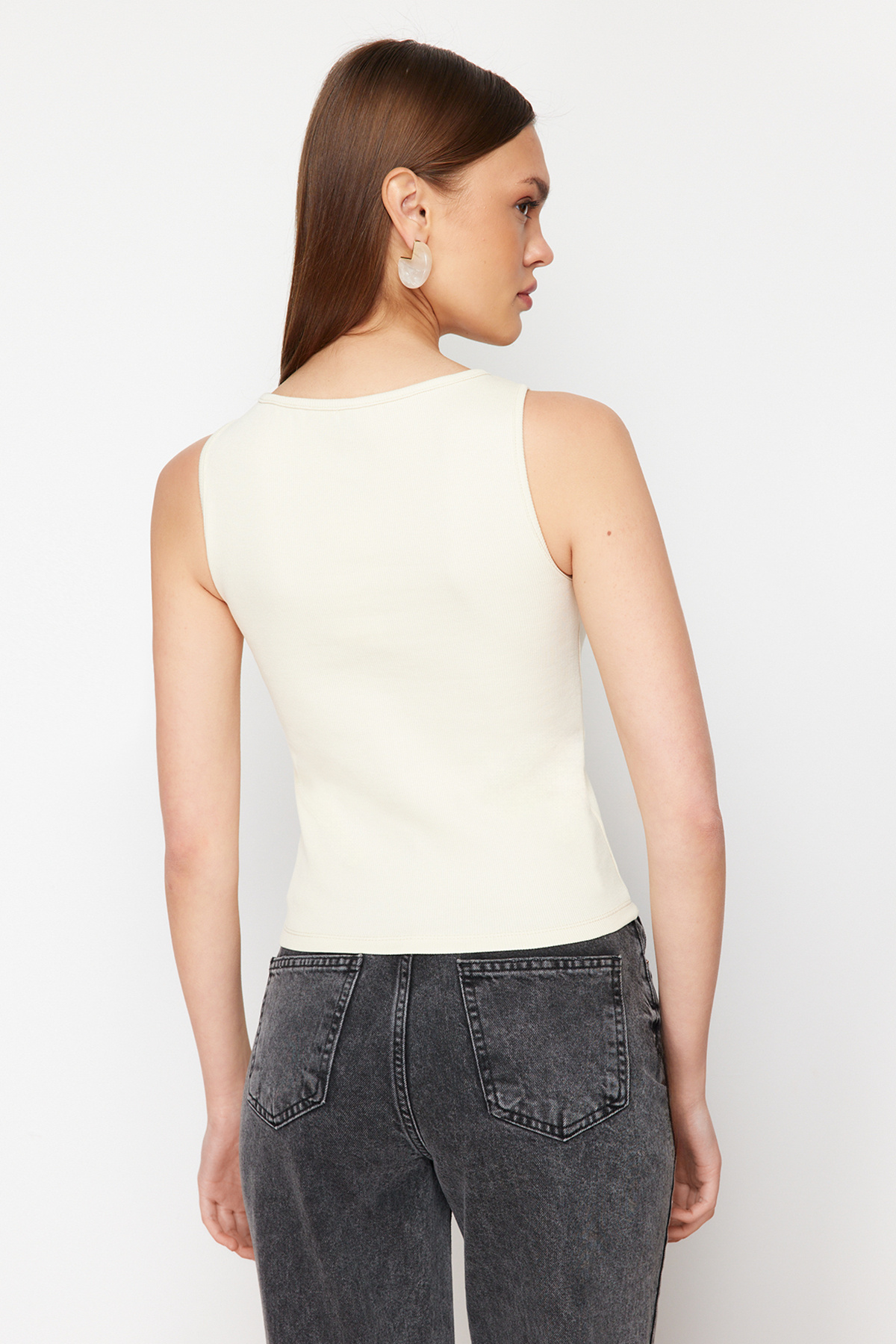 Trendyolmilla  Taş Düğmeli Fitted/Vücuda Oturan Fitilli Esnek Örme Bluz TWOSS24BZ00306 - Görsel 6