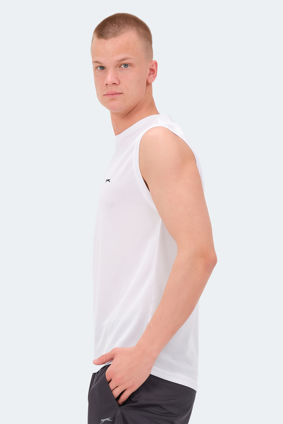Slazenger-White RAJYA Men's Athlete 3