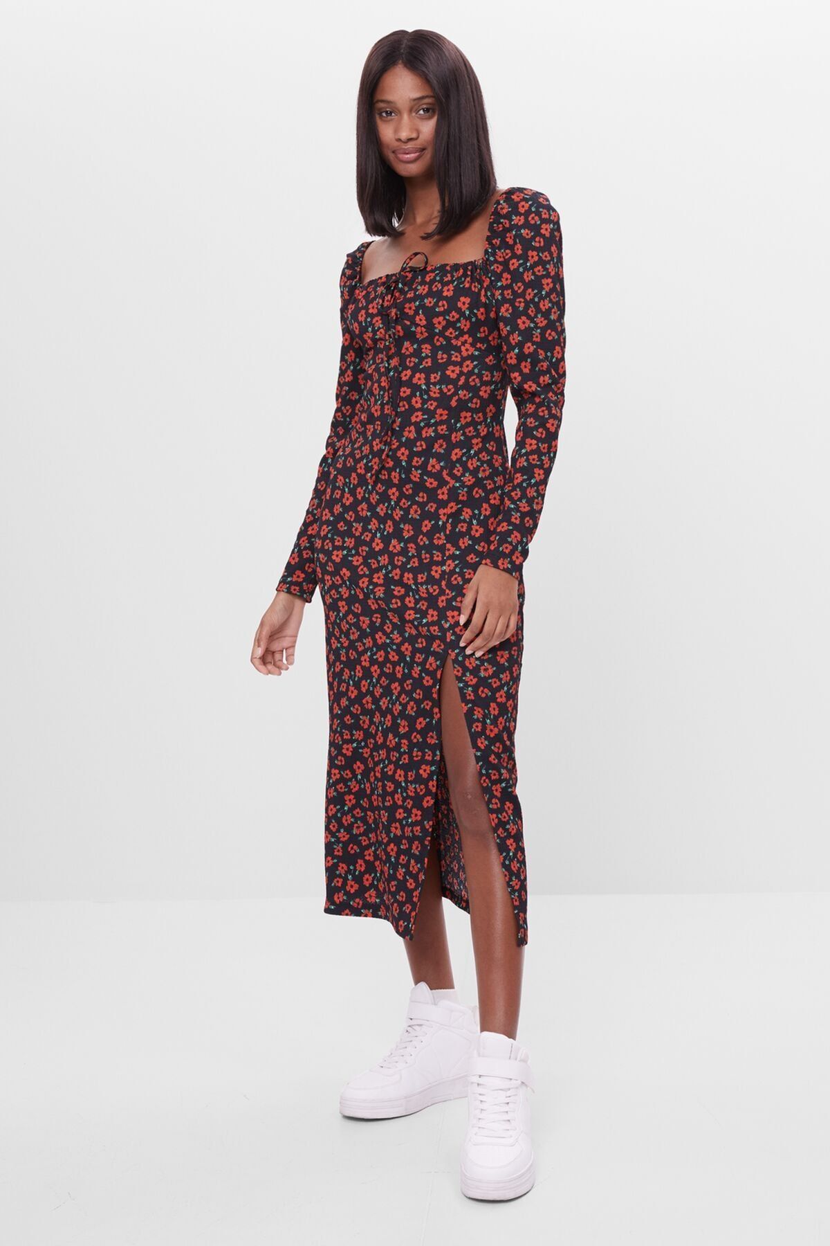 Bershka Kadin Kirmizi Cicekli Midi Elbise 05456594 Trendyol