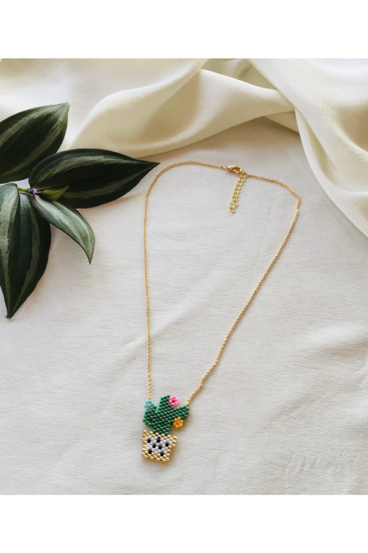 Kate spade hotsell cactus necklace