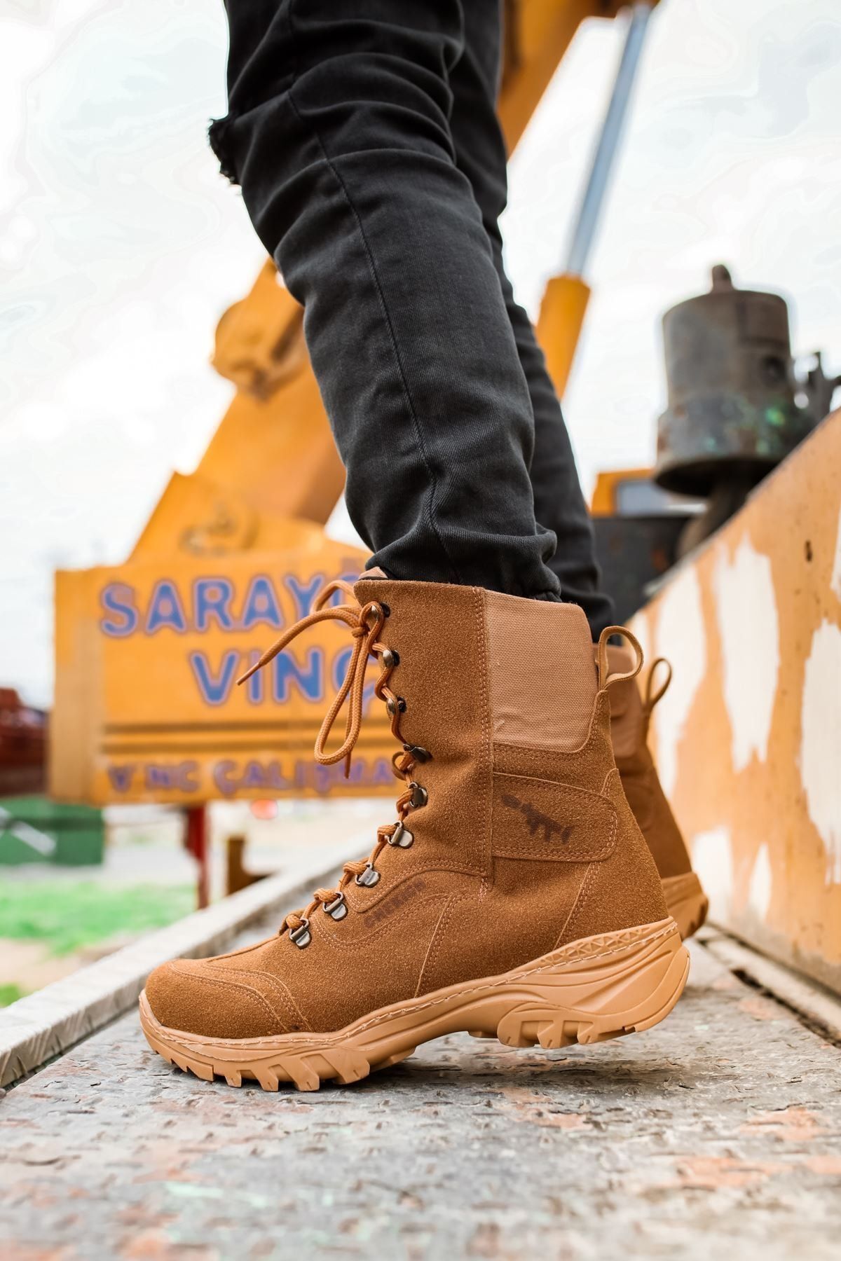 Chekich boots store