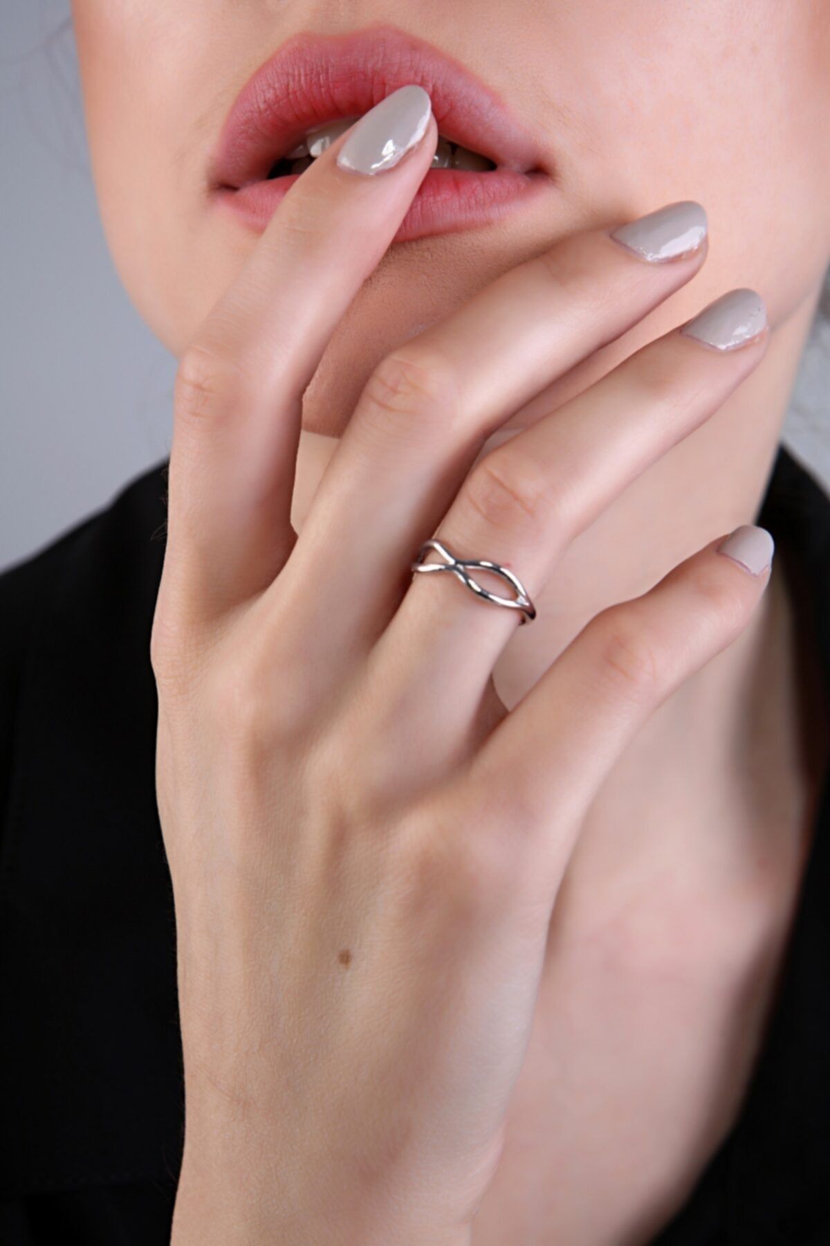 Silver clearance ring adjustable