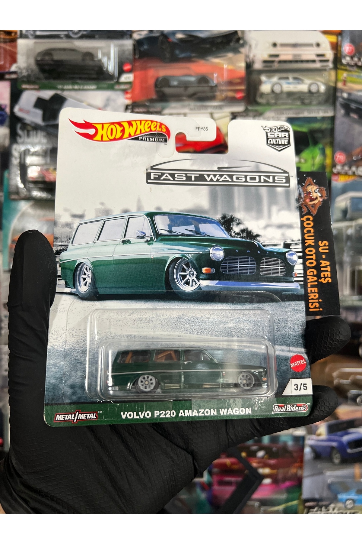 HOT WHEELS Volvo P220 Amazon Wagon (1.64 Premium)- Trendyol