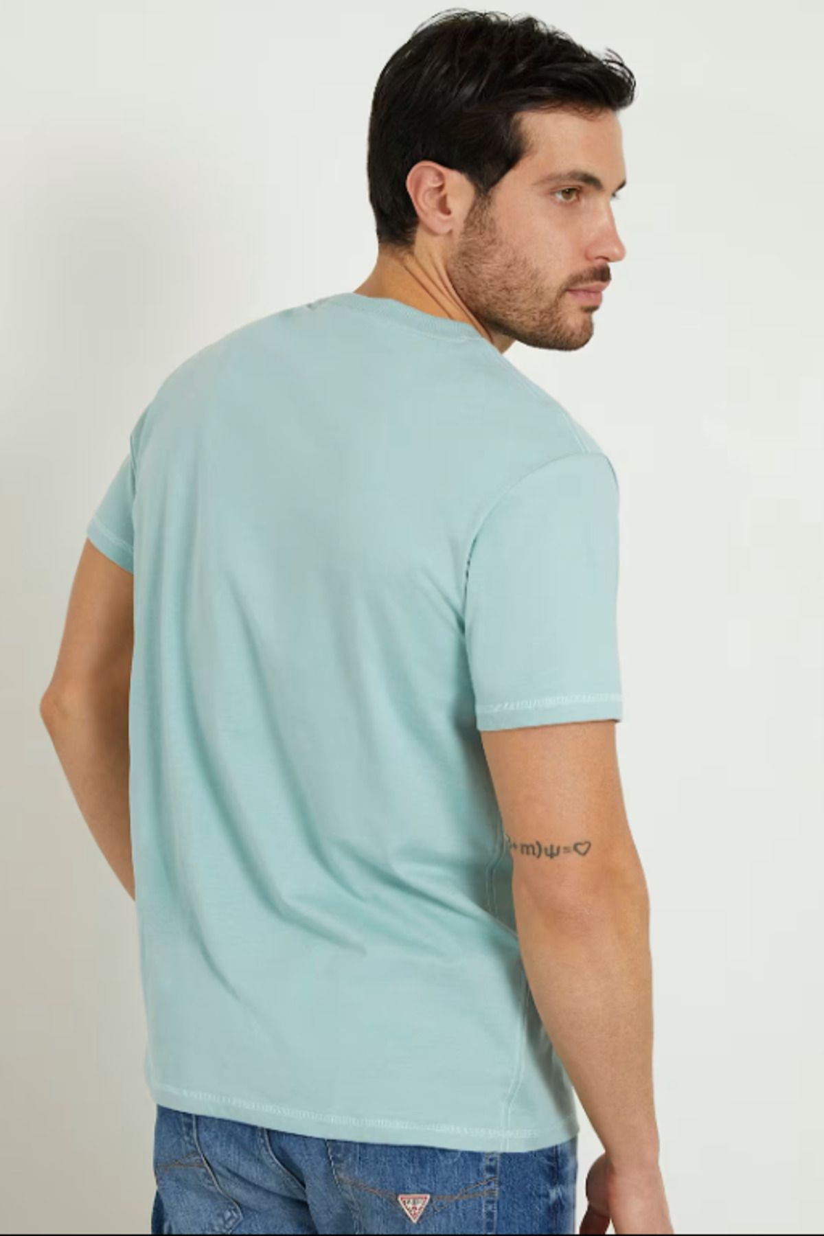 تی شرت آبی مردانه آرم مثلث گلدوزی شده T shirge Guess