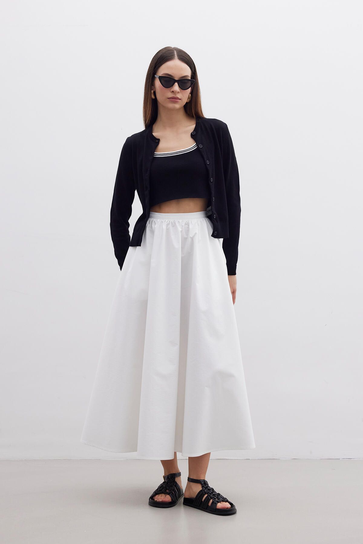 complete the look image