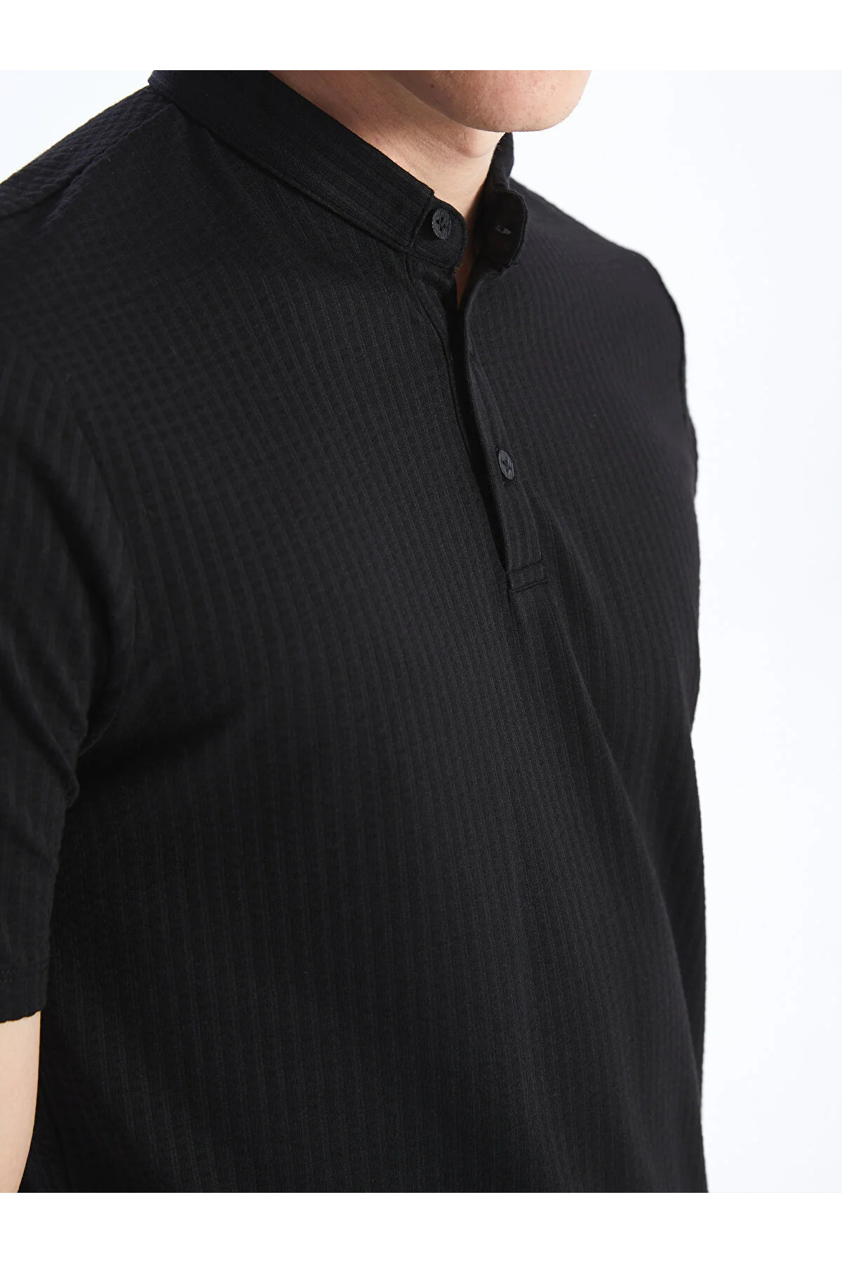 تیشرت مردانه مشکی ال سی وایکیکی | s40204z8r9jdeleted1740276696 اورجینال - تصویر 4