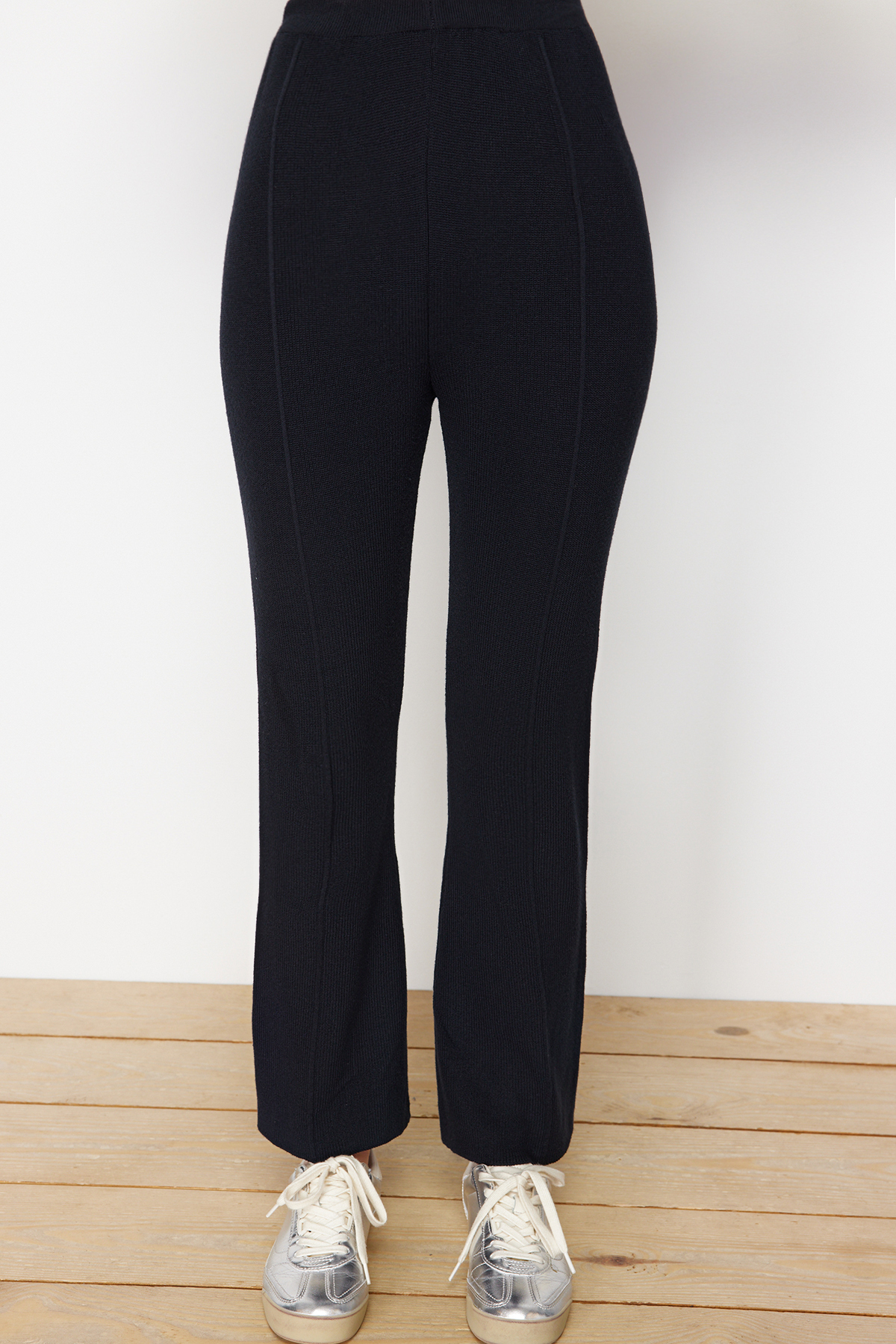 Trendyolmilla  Lacivert Pamuklu İnce Bluz Pantalon Triko Alt-Üst Takım TWOSS24AU00115 - Görsel 5