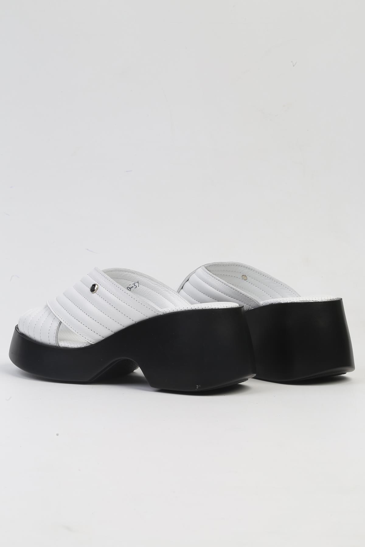 ® | PC-7194- 3968 دمپایی پلتفرم زنانه سفید Pierre Cardin پیر کاردین اورجینال - تصویر 3
