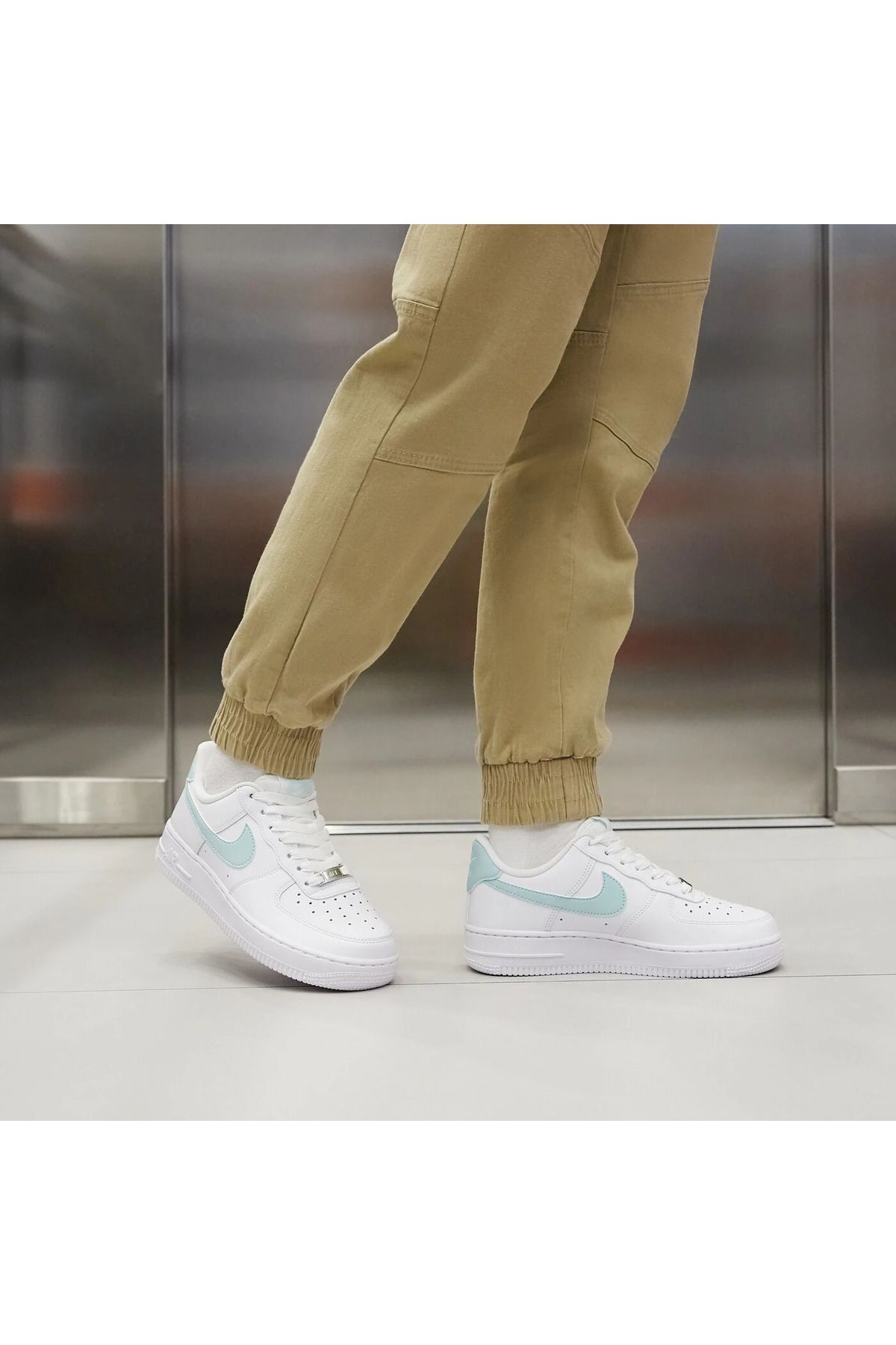 Nike sportswear wmns air force 1 07 store