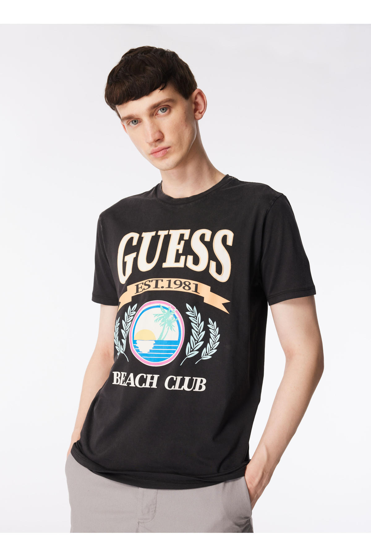 تیشرت مردانه مشکی گسGuess | 5003122927 اورجینال - تصویر 3