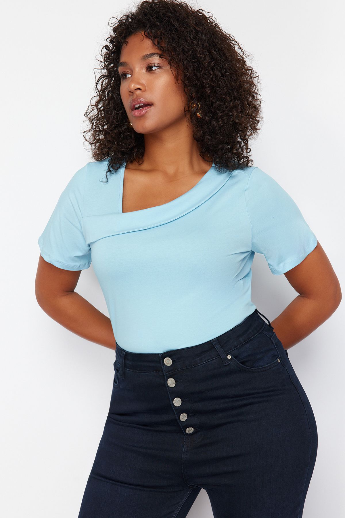 Trendyol Curve-Light Blue Single Jersey Knitted Plus Size Blouse TBBSS24AF00077 2