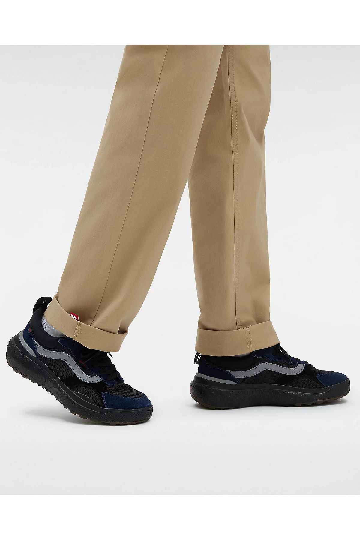 Vans-MTE UltraRange Neo VR3 - Short Message 5