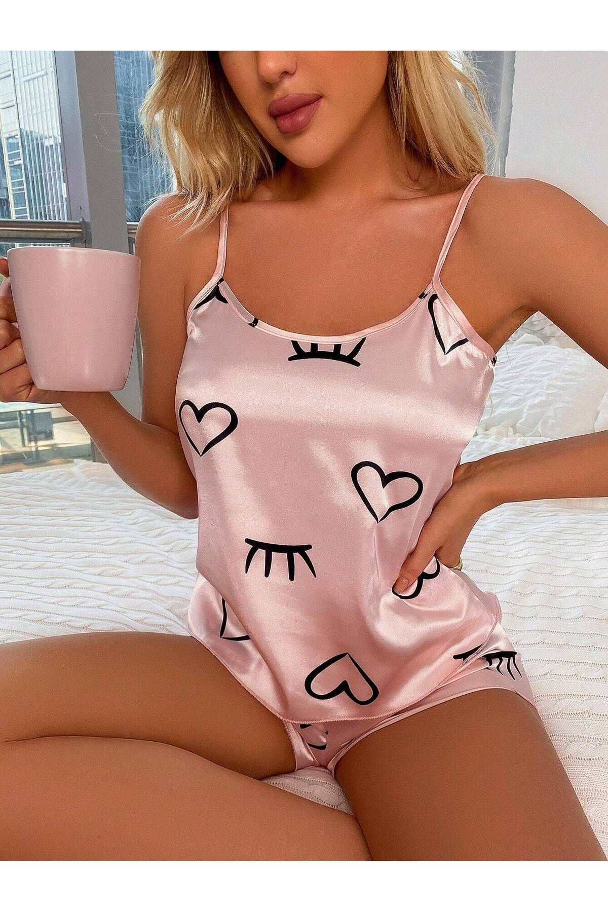 the DIFFerent-Satin Shorts Set - Eyelash Pattern and Heart Print 4