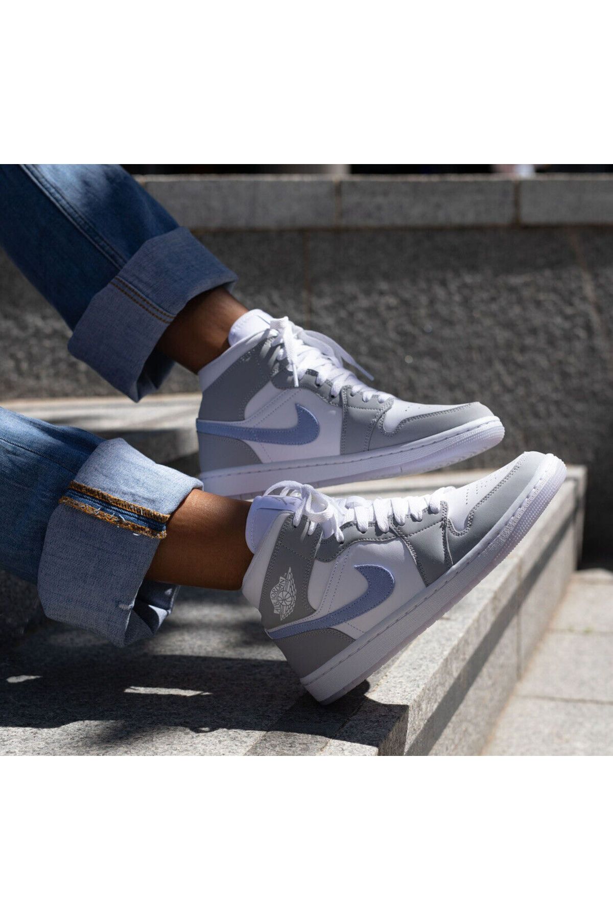 اسنیکر خاکستری زنانه Jordan WMNS AIR 1 اواسط Nike