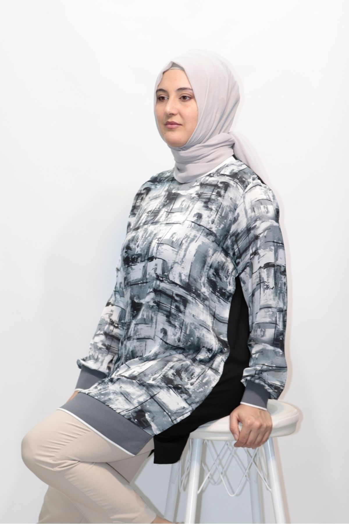 complete the look image