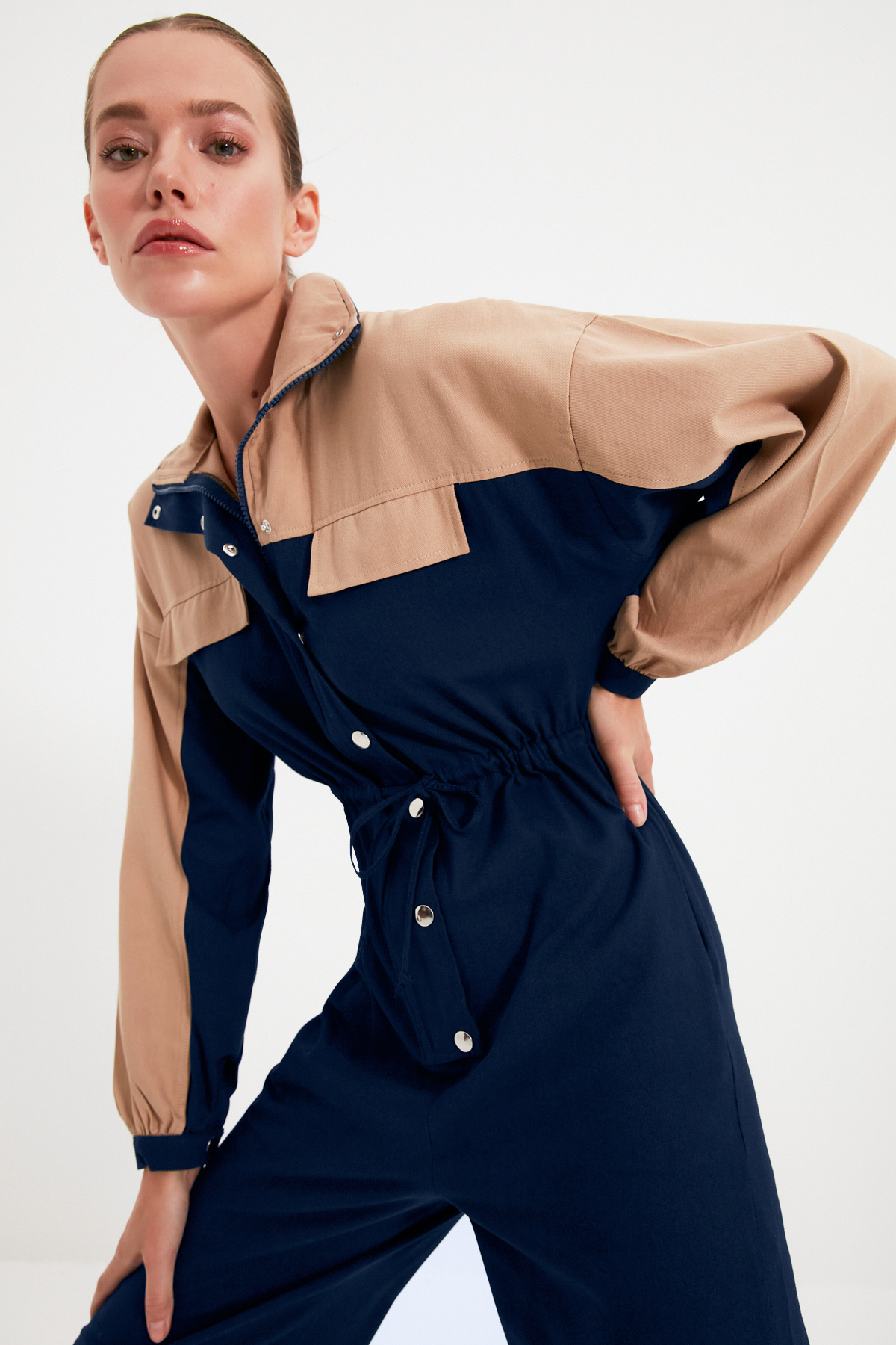 Trendyol Collection-Sötétkék nyakkendő részletesen szövött jumpsuit TWOAW21TU0011 4