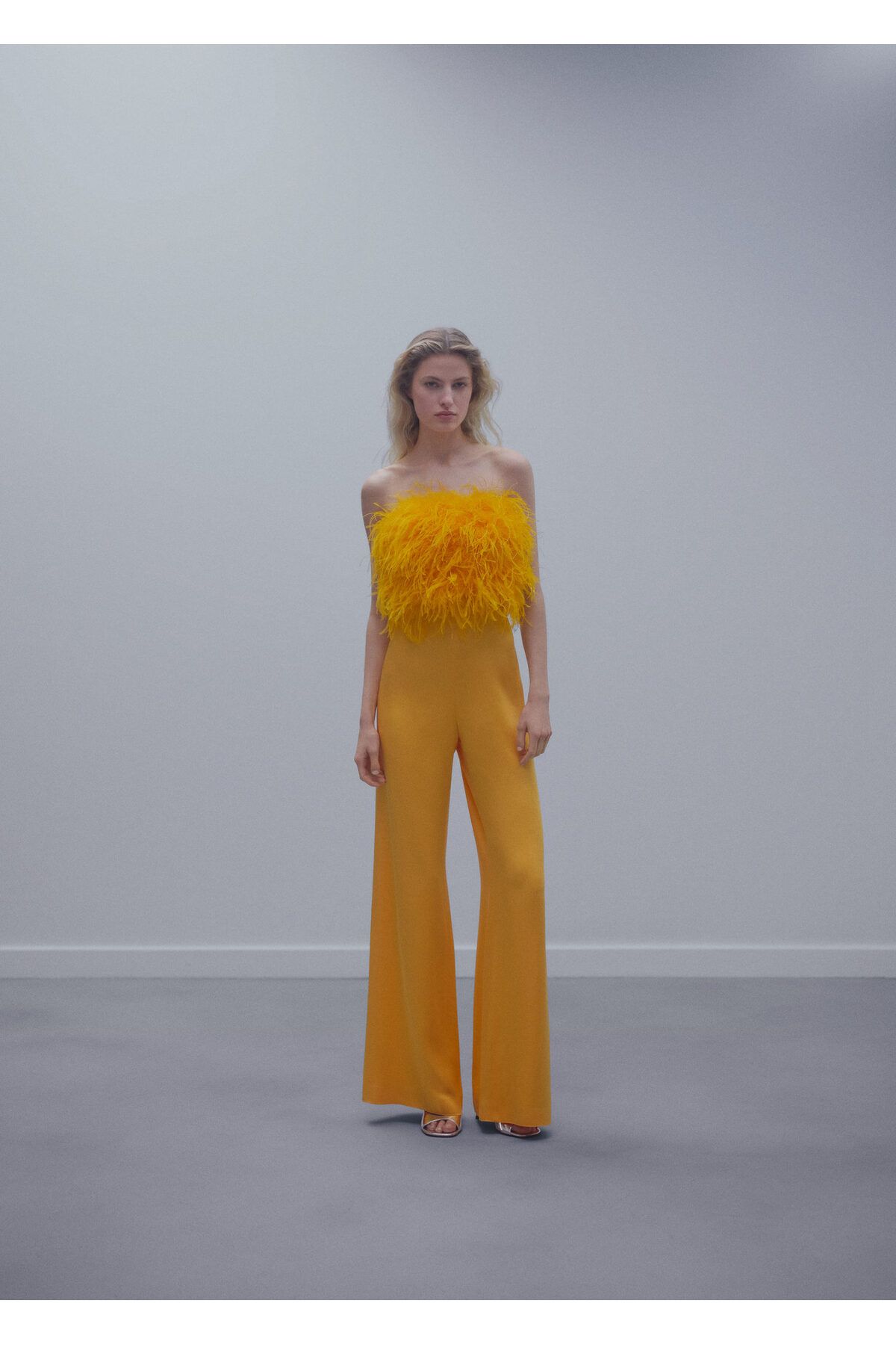 complete the look image