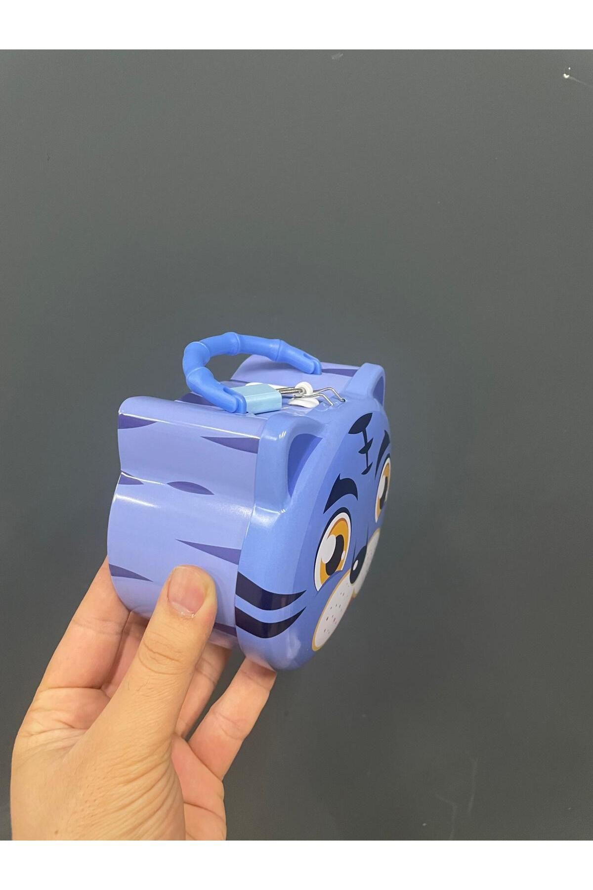 Sense-Metal Piggy Bank - Cat Figure with Lock and Key 2