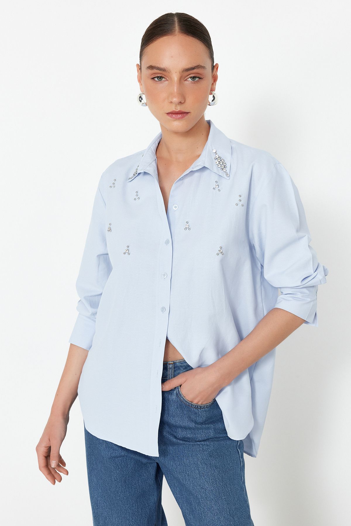 Trendyol Collection-Světle modrá Stone Detailed Woven Shirt - Regular Fit TWOSS24GO00069 3
