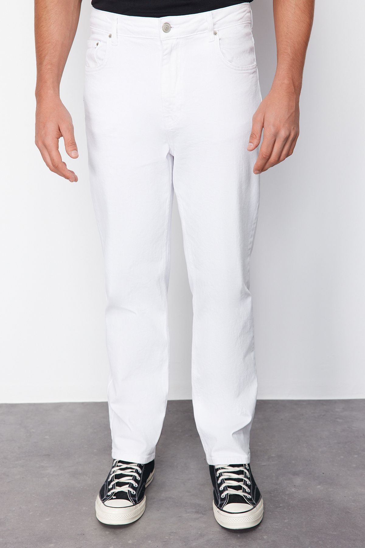 Trendyol Collection-90-es évek laza farmernadrágja - fehér baggy farmer TMNSS24JE00012 5