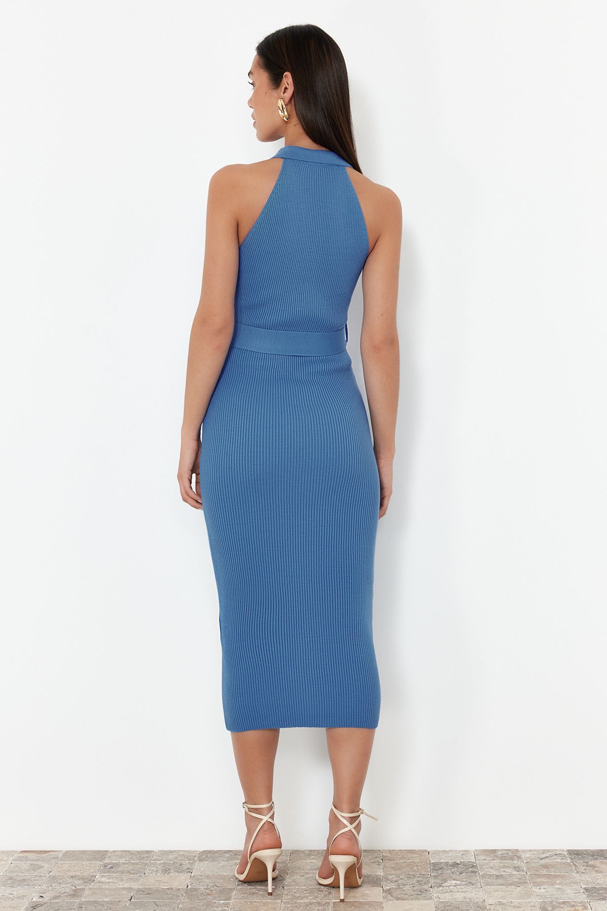Trendyol Collection-Midi šaty s modrým páskem TWOSS22EL1031 6
