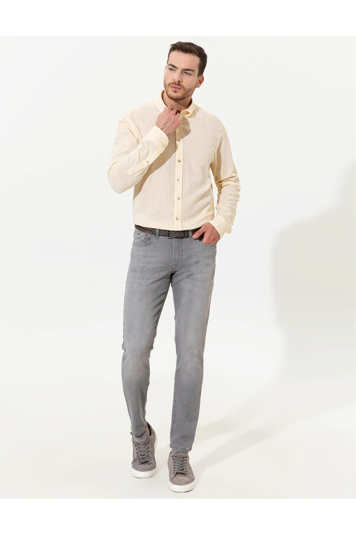 پیراهن مردانه سفید پیرکاردین | G021SZ004.000.1371728 اورجینال - تصویر 4