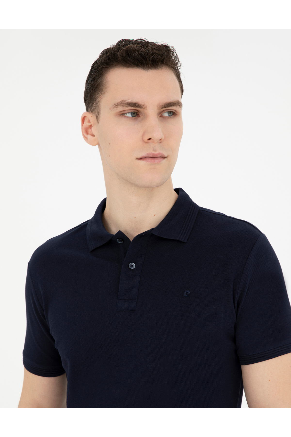 پولوشرت پیر کاردین مردانه 100% پنبه آبی سرمه ای لایسنس دار- تحت لیسانس راسته Slim Fit/اسلیم فیت    Slim/اسلیم فیت کژوال/روزمره | Pierre Cardin G021GL011.000.1822564 TR - تصویر 2