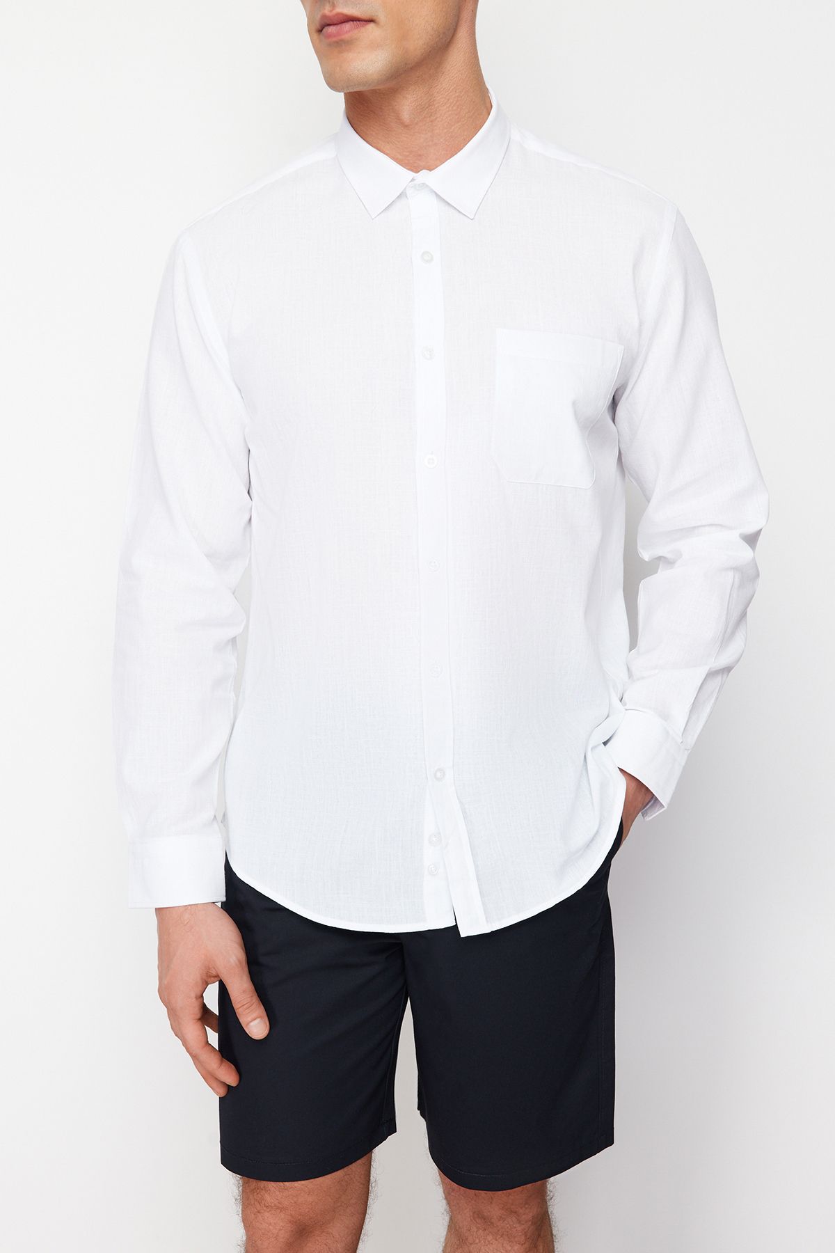 Trendyol Collection-Bílá košile Regular Fit ze 100% bavlny TMNSS24GO00063 5