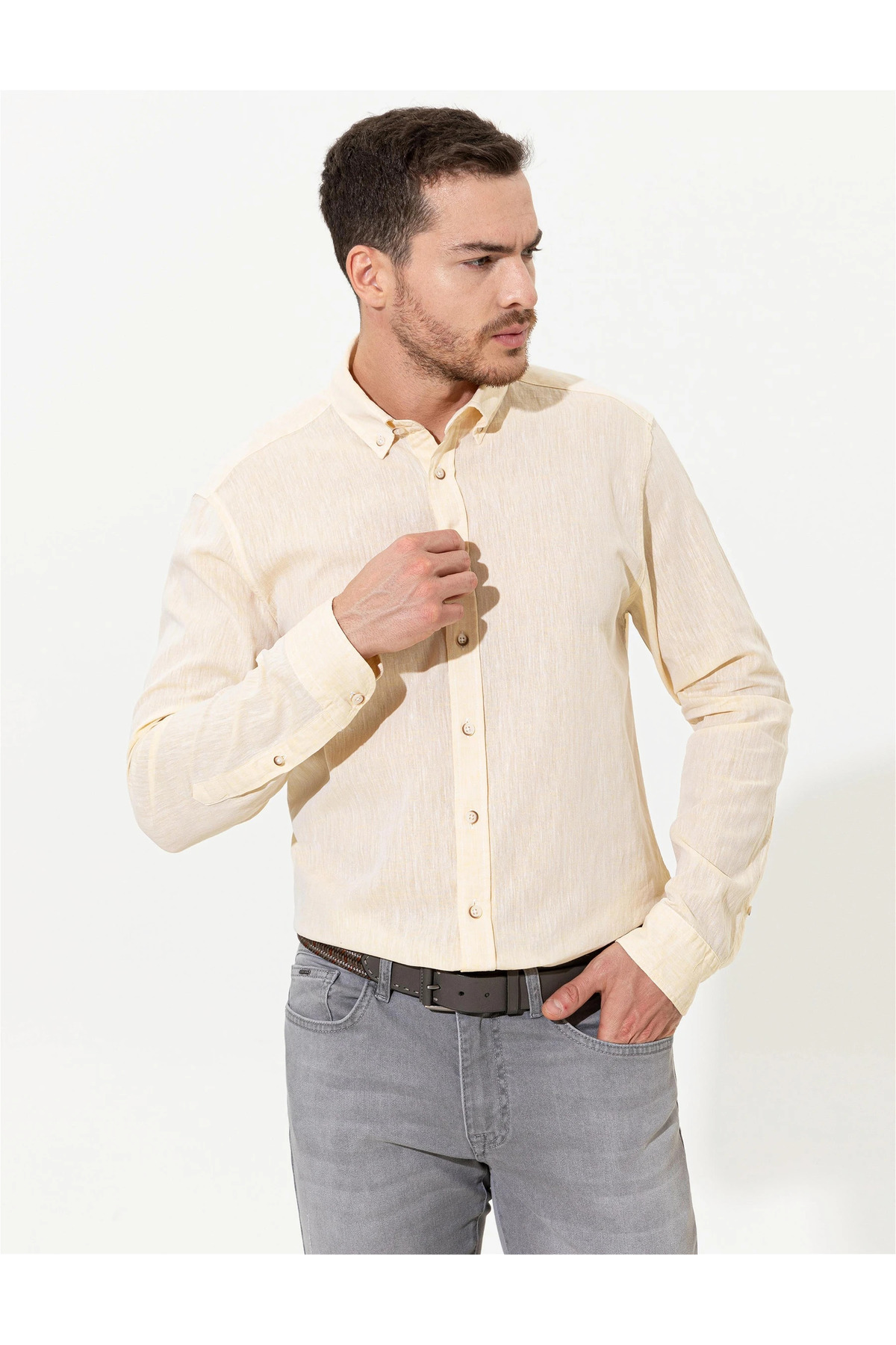 پیراهن مردانه سفید پیرکاردین | G021SZ004.000.1371728 اورجینال - تصویر 3