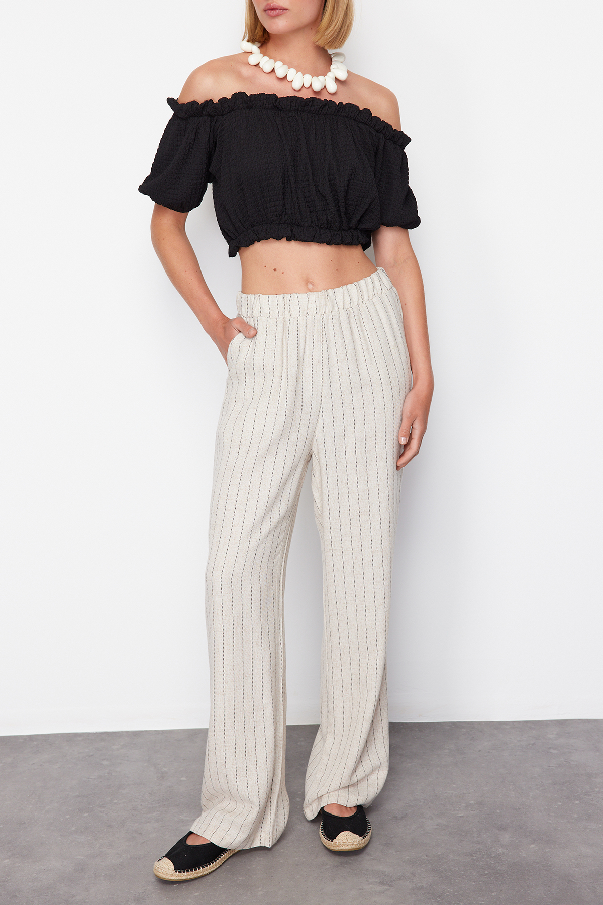 Trendyolmilla  Ekru Wide Leg Beli Lastikli Çizgili Dokuma Pantolon TEDSS24PL00015 - Görsel 2