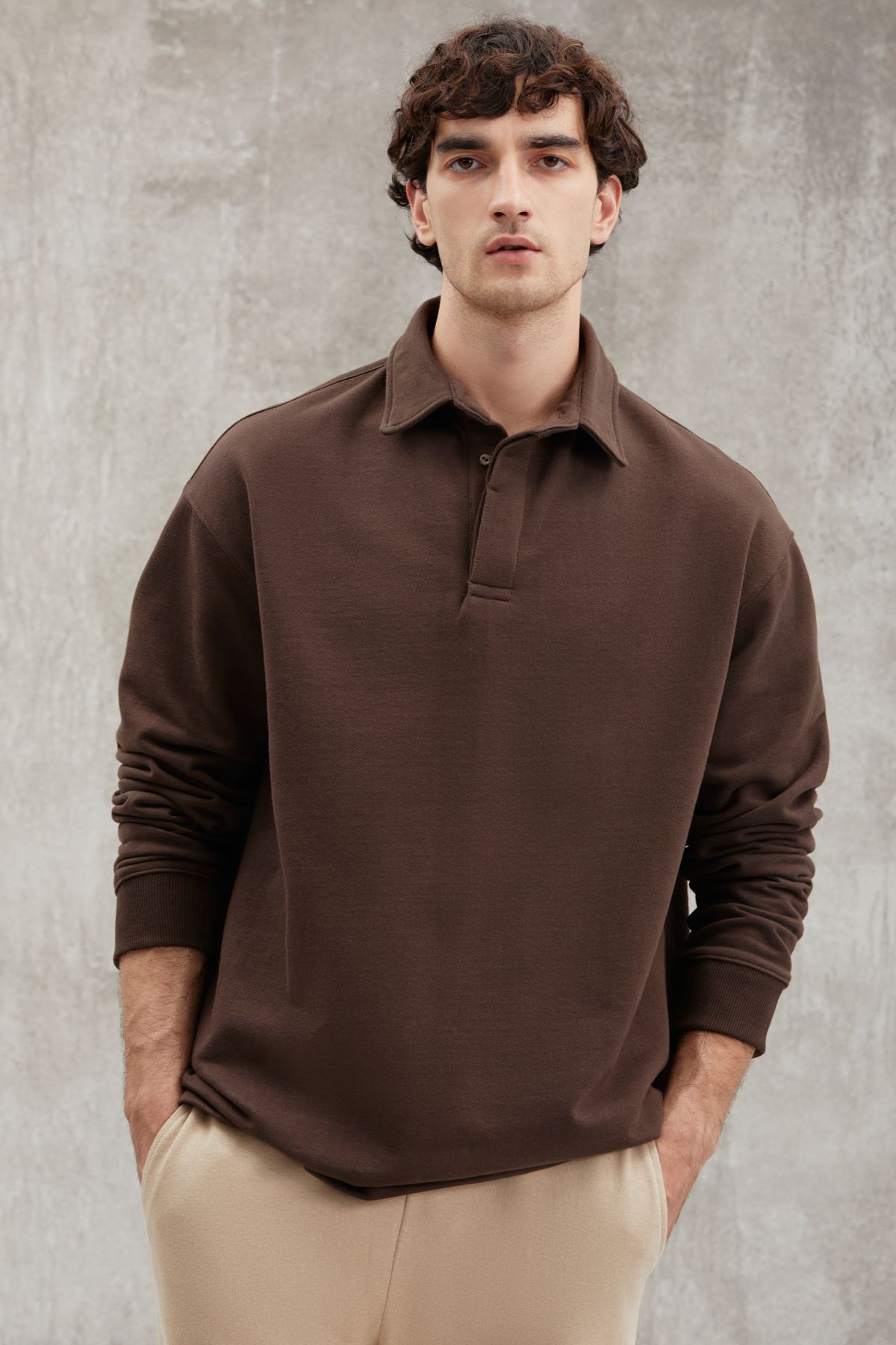 john mens polo sweat shirt collar dark brown sweatshirt with long slit diagonal fabric at back