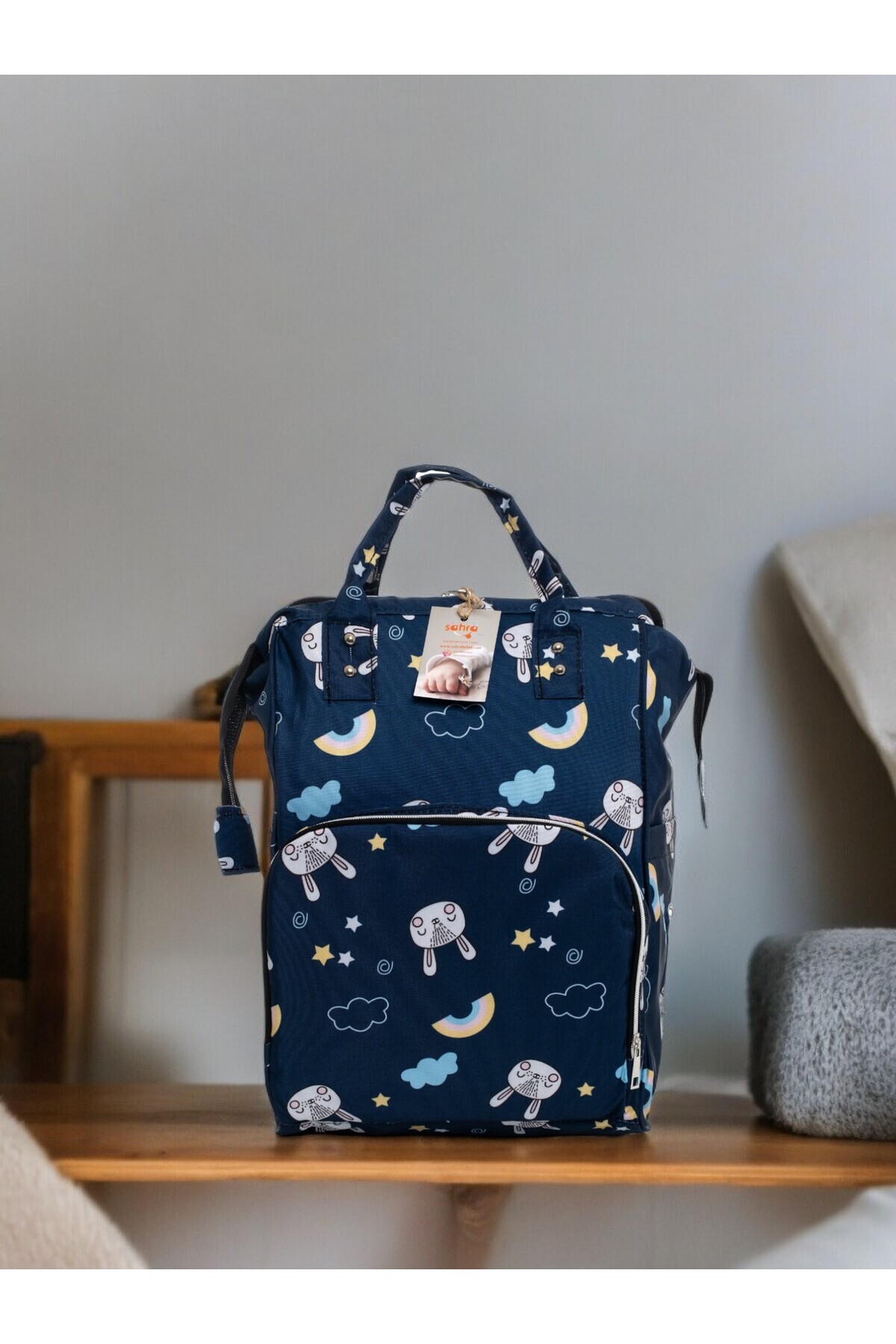 Bombinoo 4’lü Büyük Doğum Seti (HASTANE ÇIKIŞI, BEBEK BAKIM SIRT VE OMUZ ÇANTASI, KUNDAK) fotoğrafı 3 (önizleme)