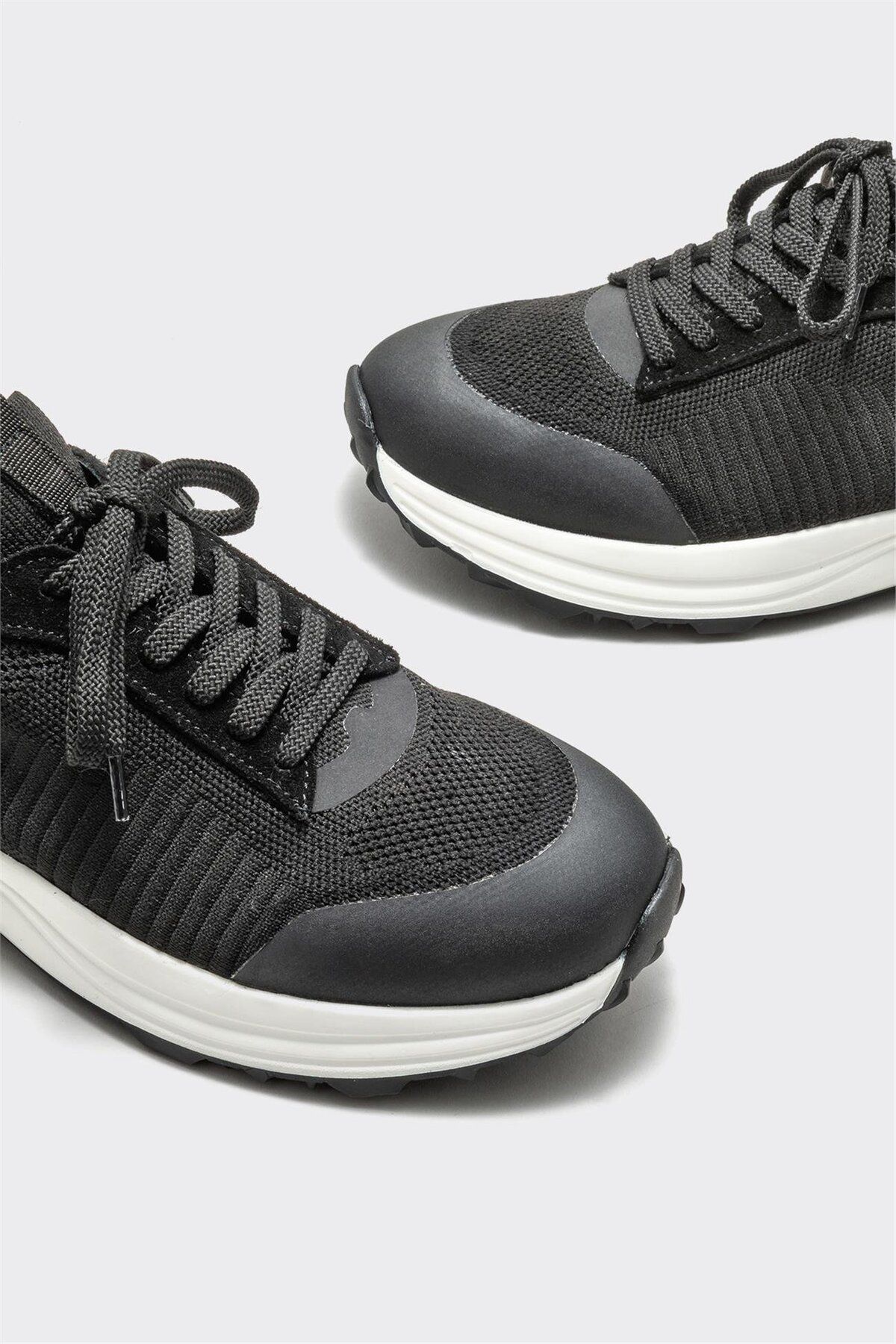 Elle Shoes-Men's Black Sneakers 3