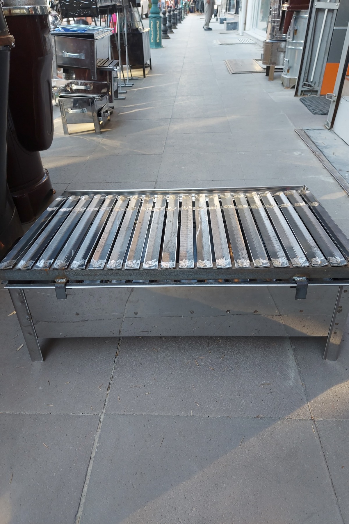 (10-15 Kişilk) 70cm X 38cm El Işçiliği Özel Üretim Kömürlü Köfte Tavuk Mangalı 5