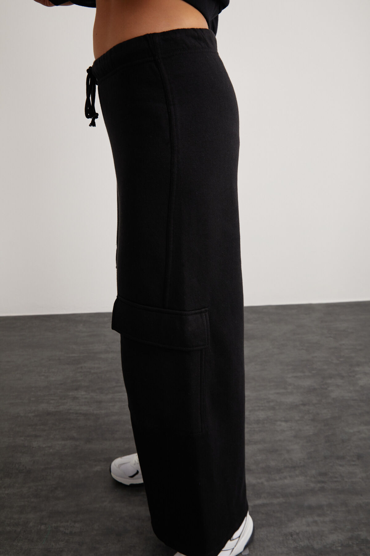 GRIMELANGE  Lyra Kadın %100 Pamuk Kargo Cepli Siyah Eşofman Altı - Görsel 4