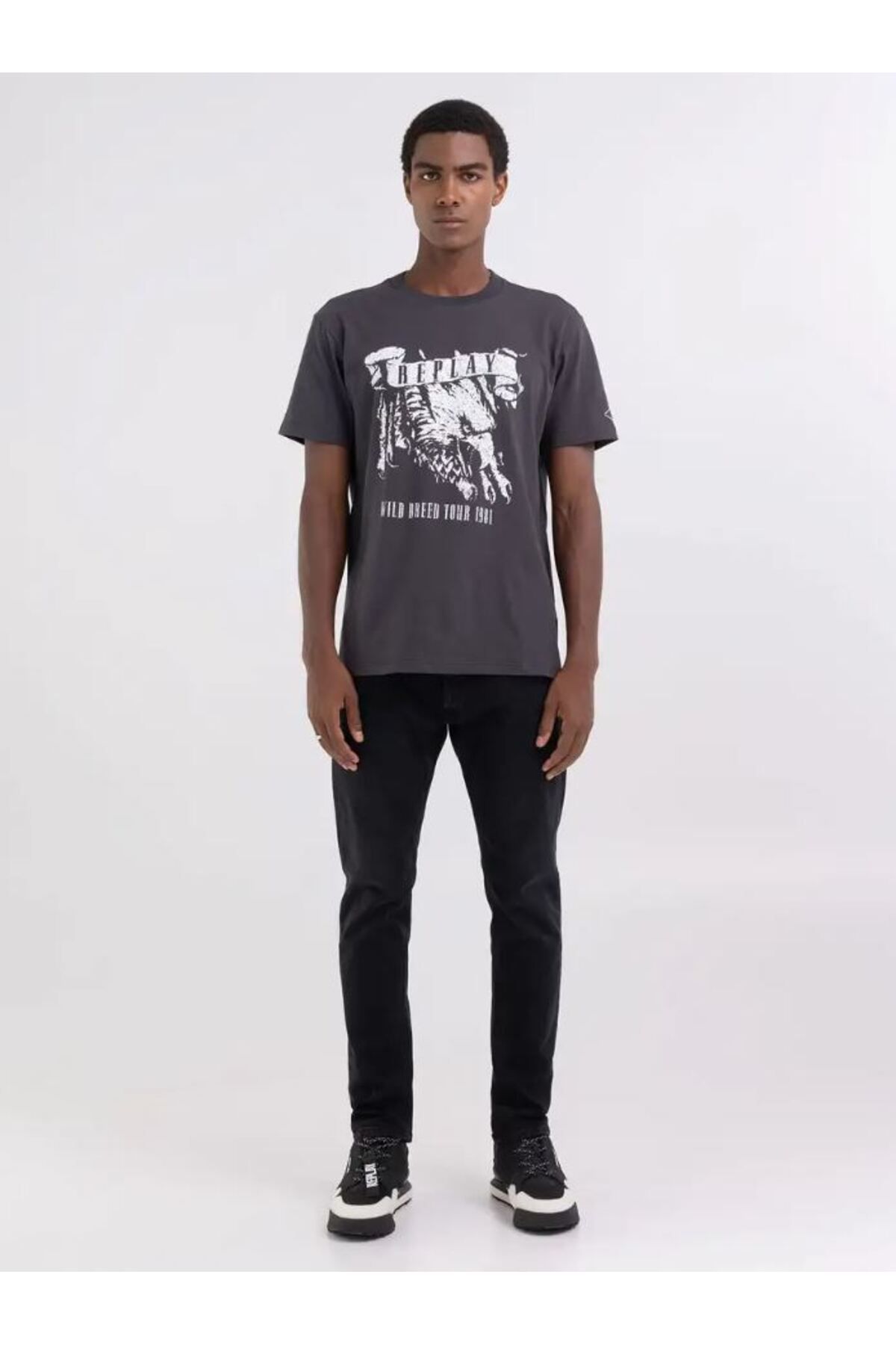 Replay Erkek Siyah Bisiklet Yaka Bask l T Shirt Fiyat Yorumlar Trendyol