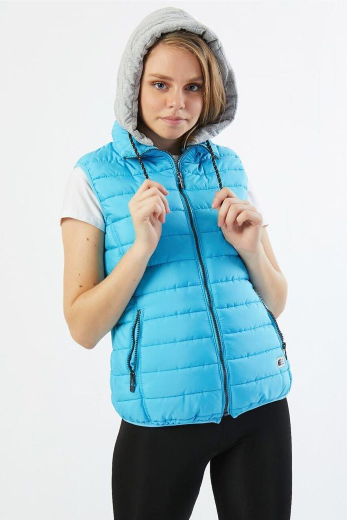 وایز جلیقه پفی زنانه کلاه دار شانه شده با آستر نخی - آبی