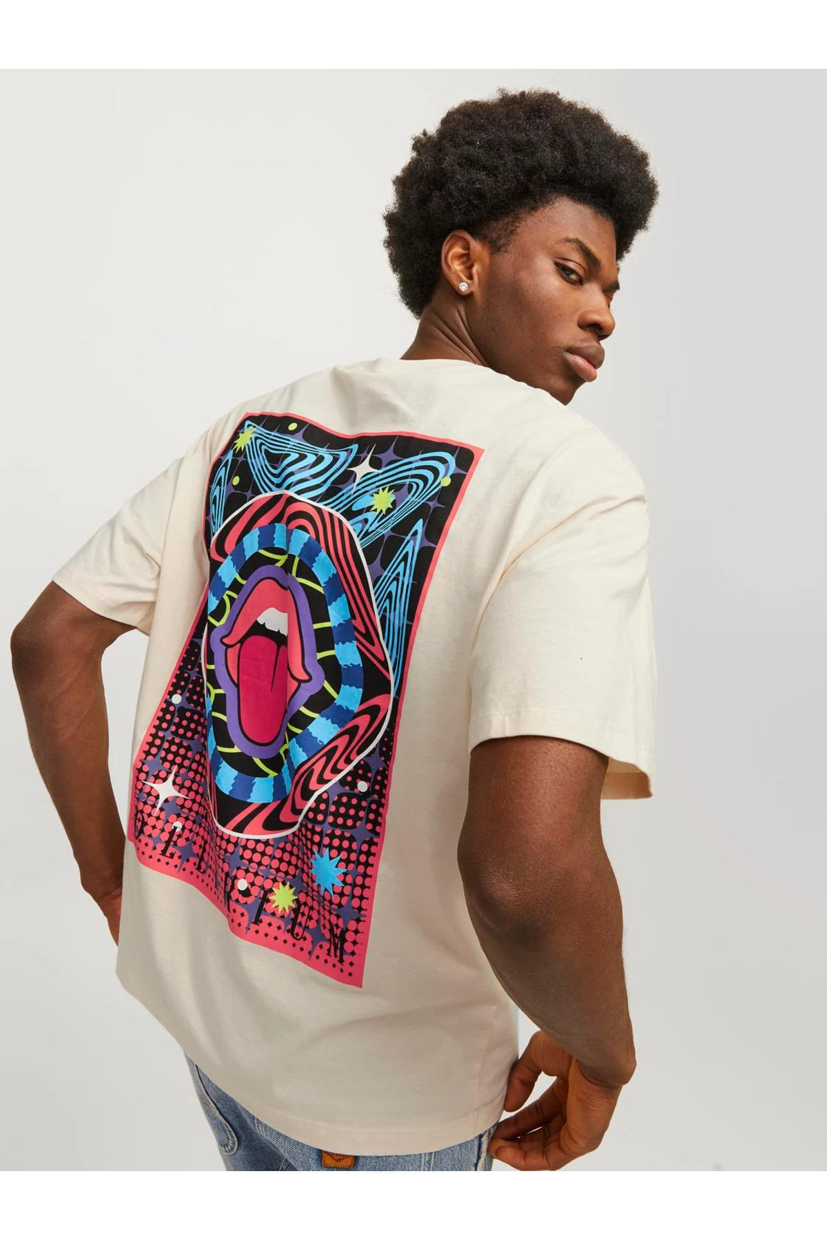 تیشرت مردانه طرح دار  آستین کوتاه | جک اند جونز Jack & Jones TYC455B2E9DA2F5202 - تصویر 4