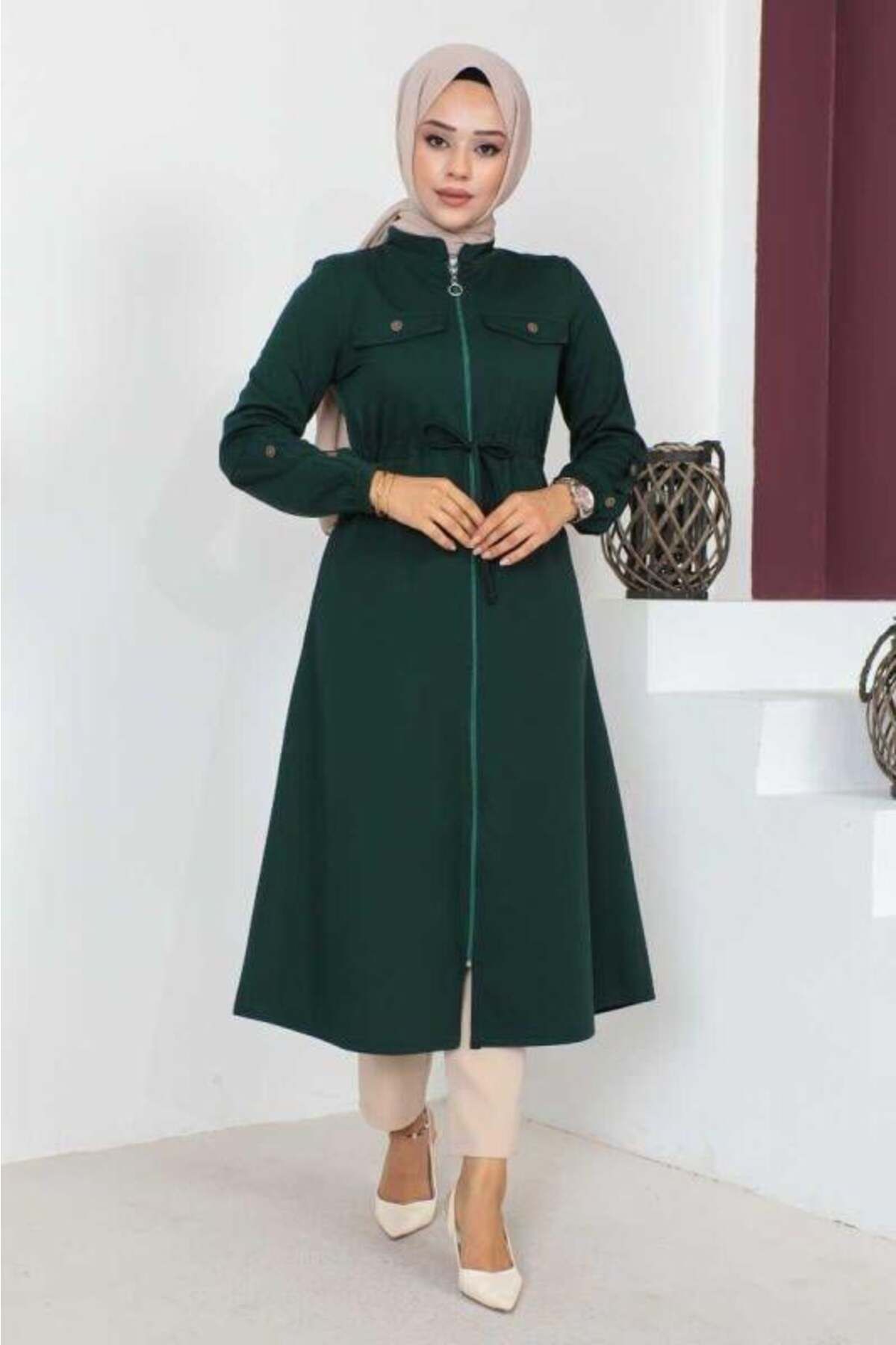 MG-كاب رياضي بسحاب أخضر زمردي 3