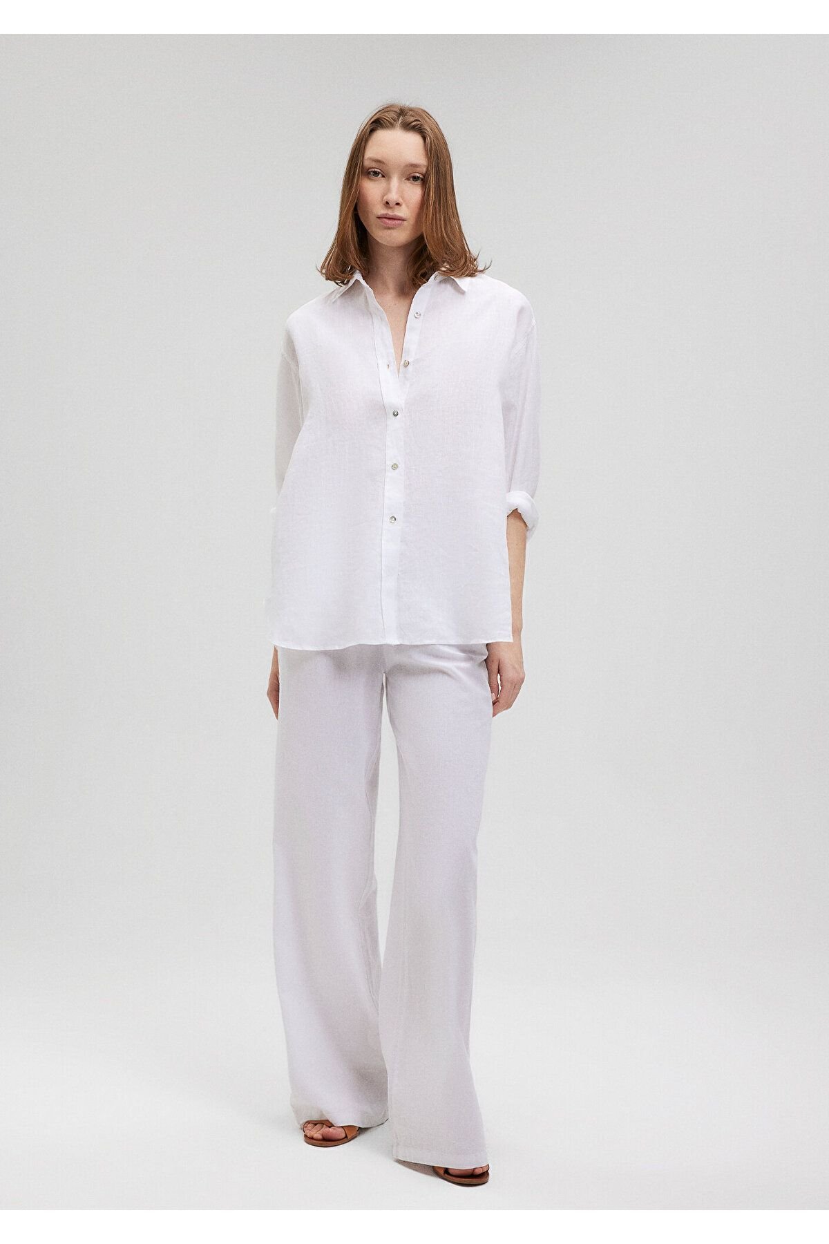 Beyaz Keten Gömlek Oversize / Geniş Kesim 1210747-620 — سفید 24y001001b0014 — تصویر 2 از 4