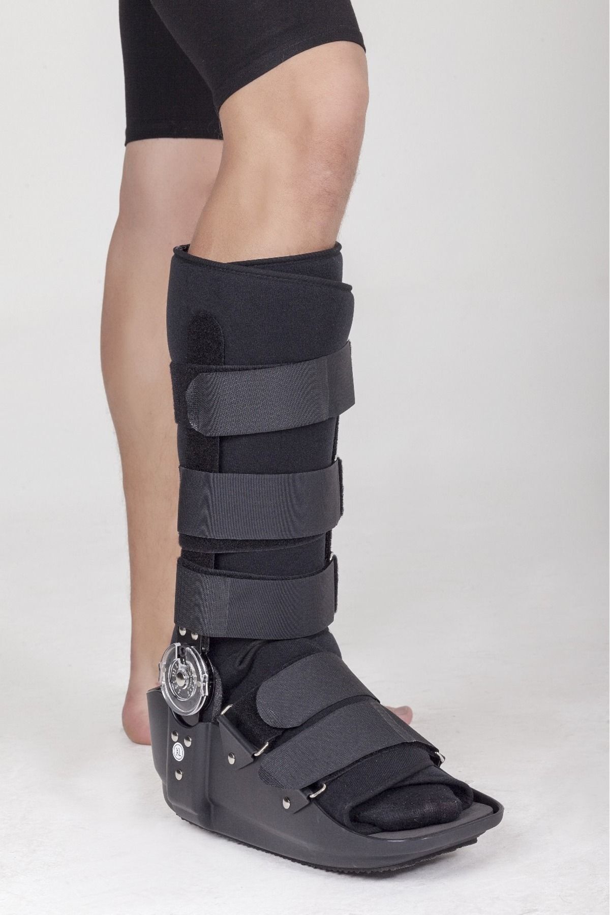 Orthosoft-Room Walker -rom Walker Angle Adjustable Walking Boots - Achilles Boots - Size M 2