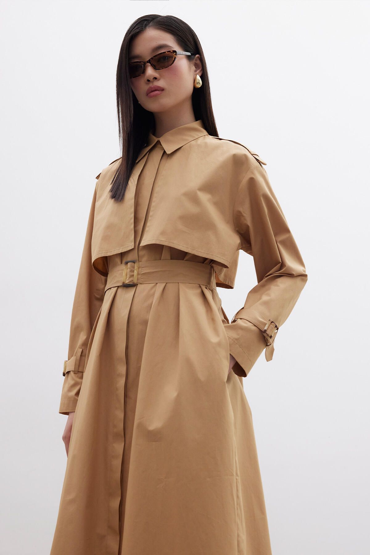 Manuka-Kamelfarbenes Trenchkleid 6