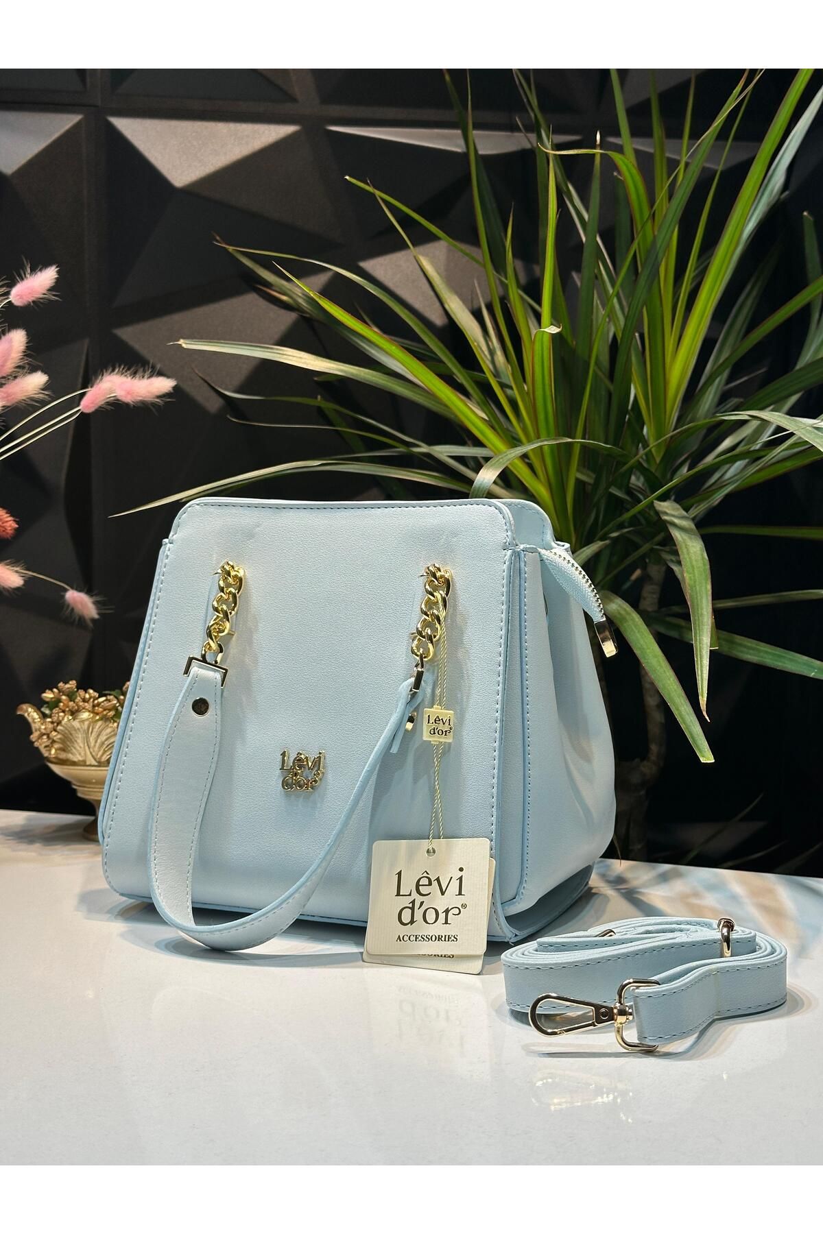 کیف شانه ای آبی زنانه levdr.930133.mav دستی خاص و بازو که به عنوان چرمی مصنوعی طراحی شده است Levidor
